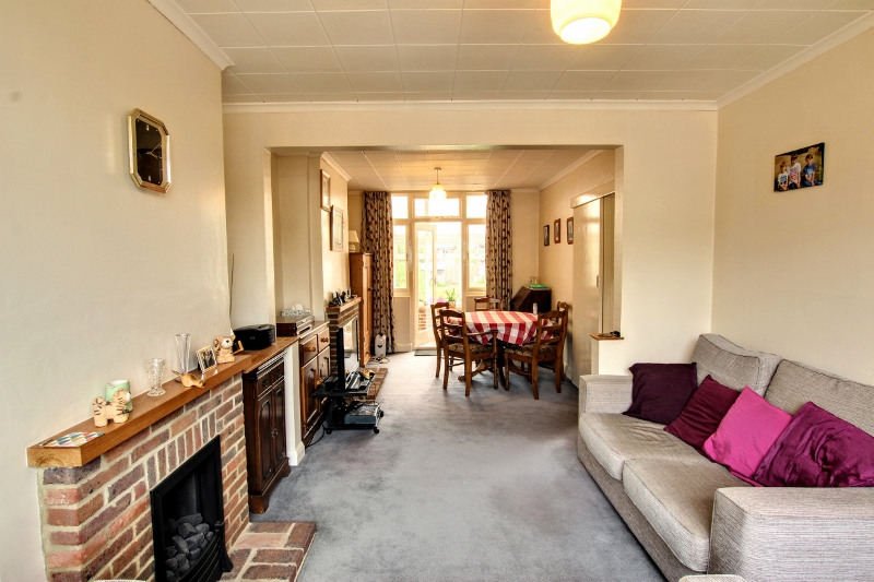 Dellney Avenue, Haywards Heath, RH16 Street