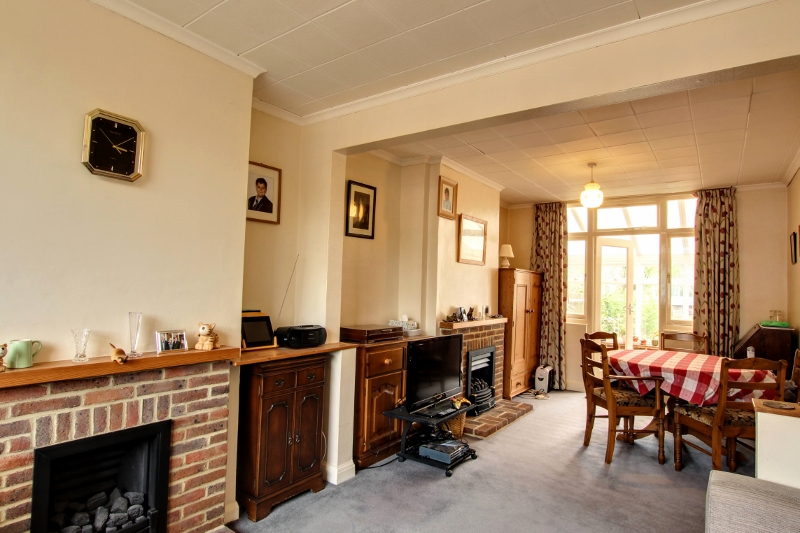 Dellney Avenue, Haywards Heath, RH16 Street