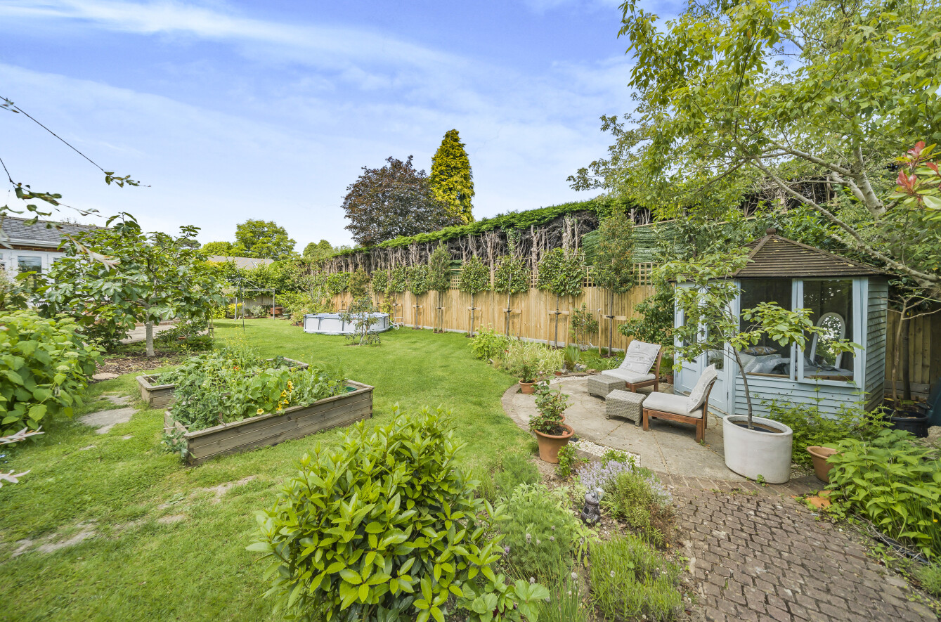 Hither Chantlers, Langton Green, TN3 Street