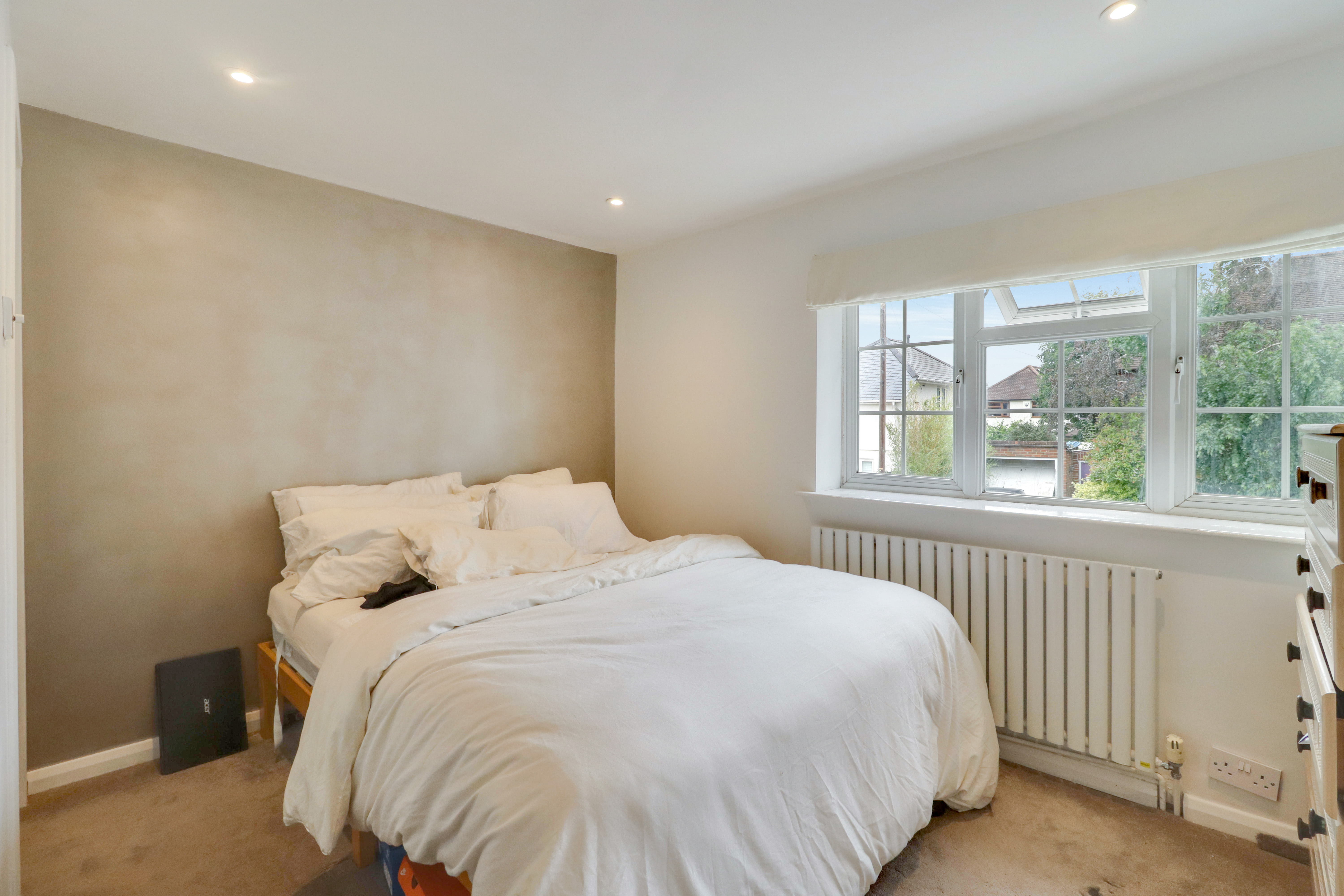 Burwood Road, Hersham, KT12 Street