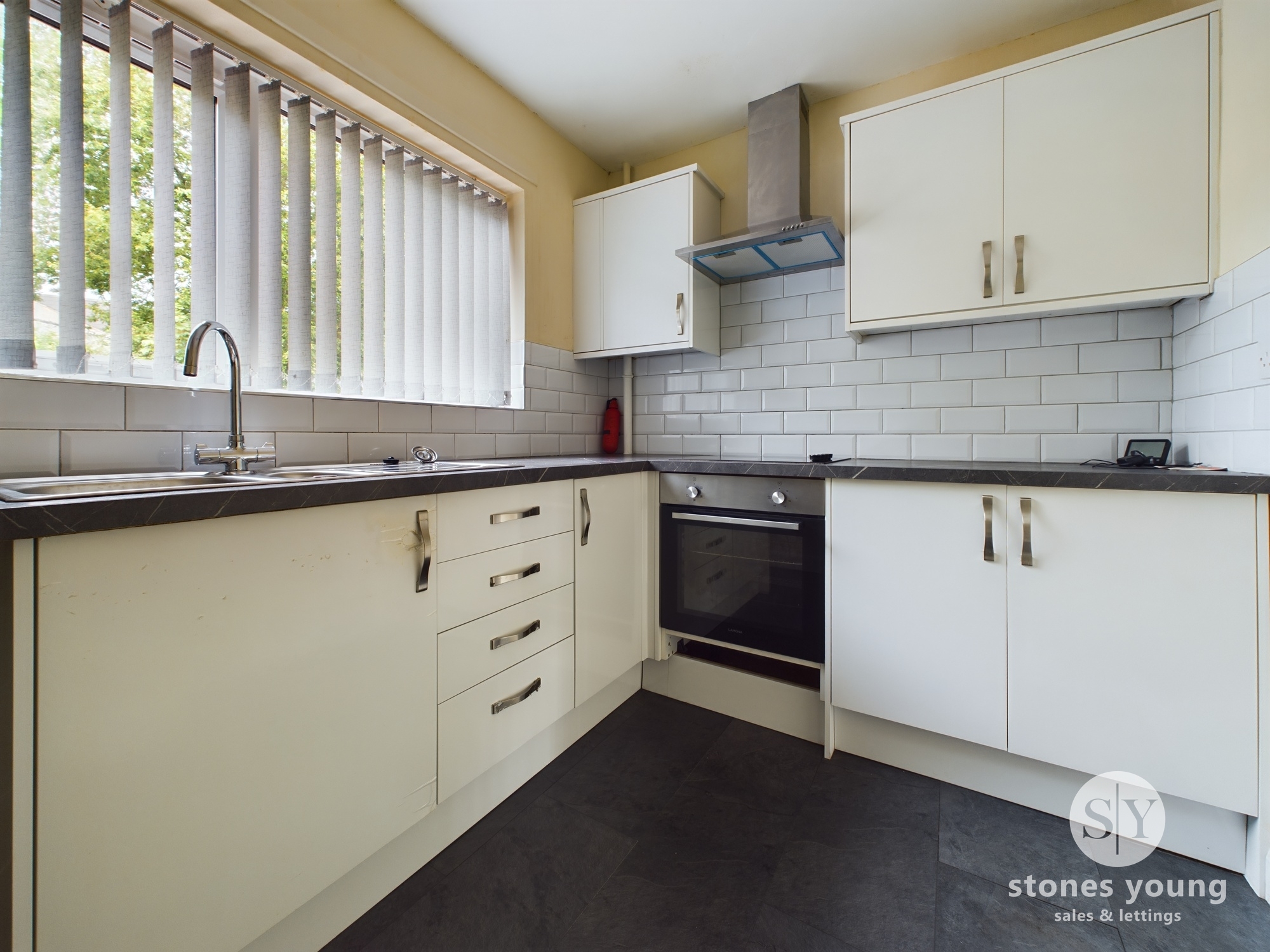 Rolleston Road, Blackburn, BB2 Street