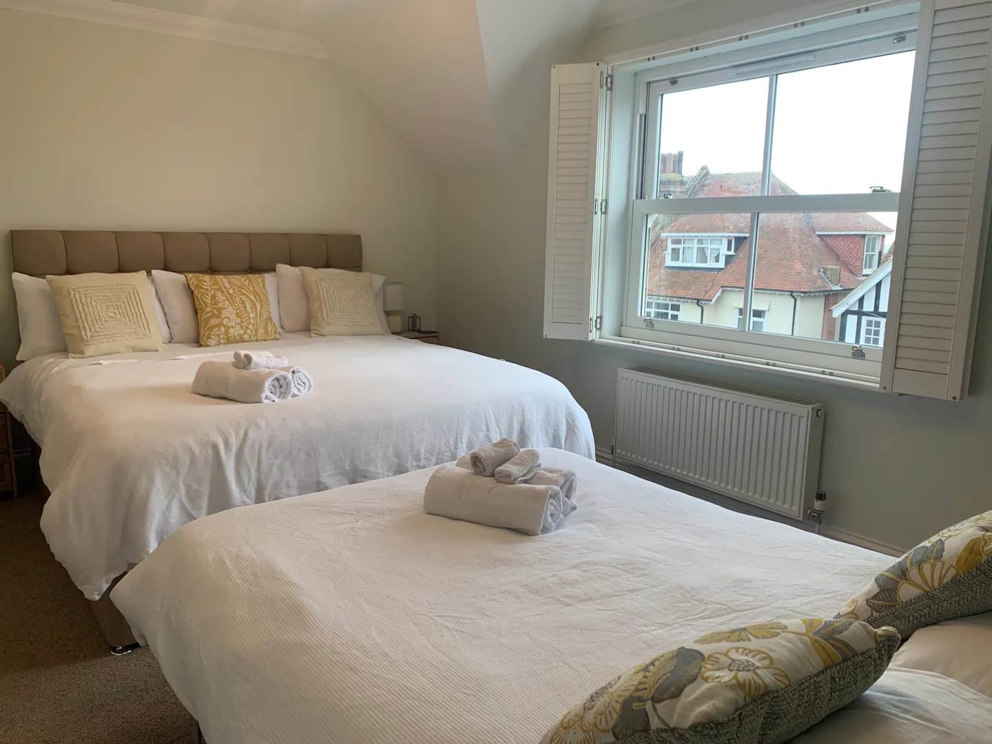 Dickens Road, Broadstairs, CT10 Street