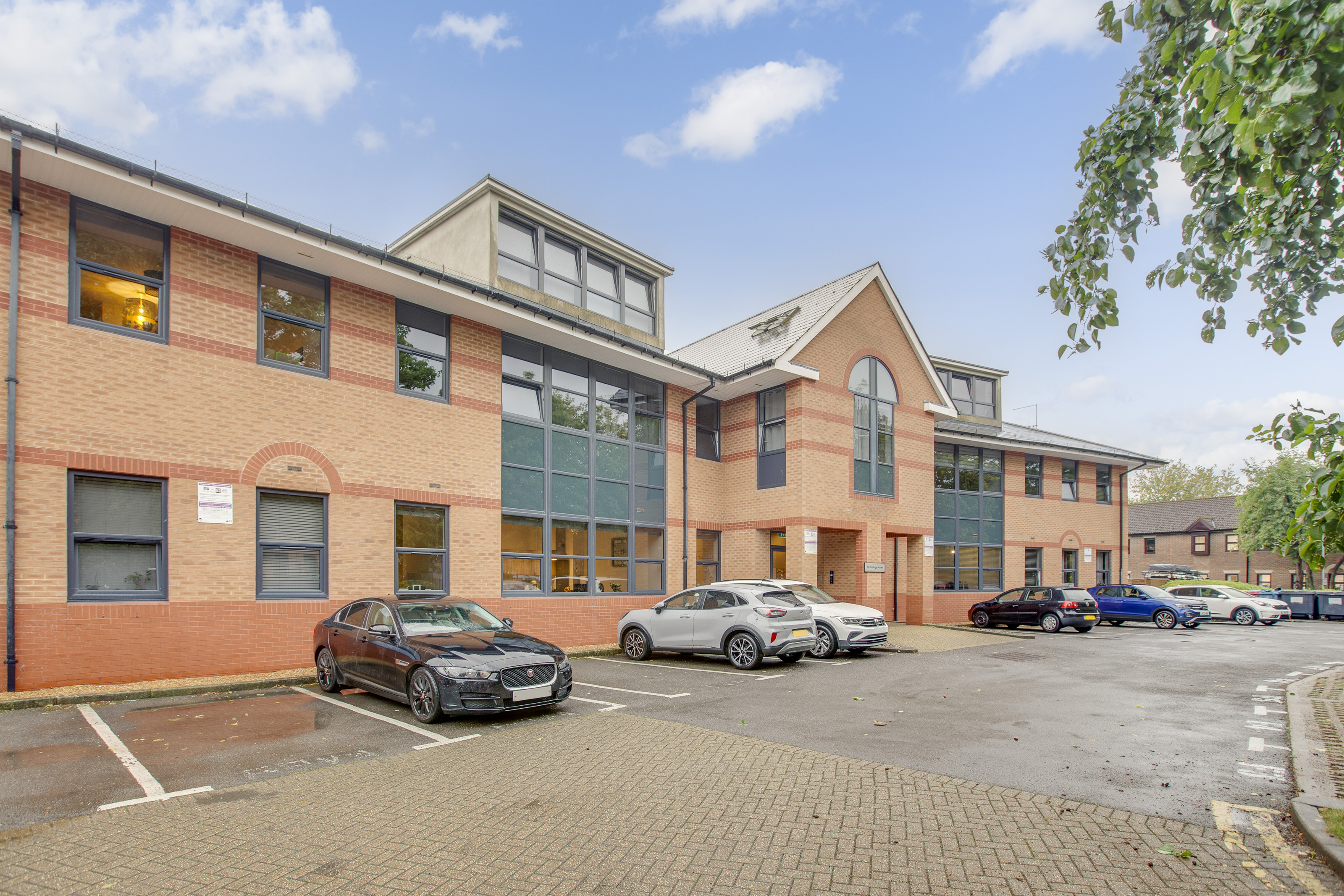 Furlong Road, Bourne End, SL8 Street