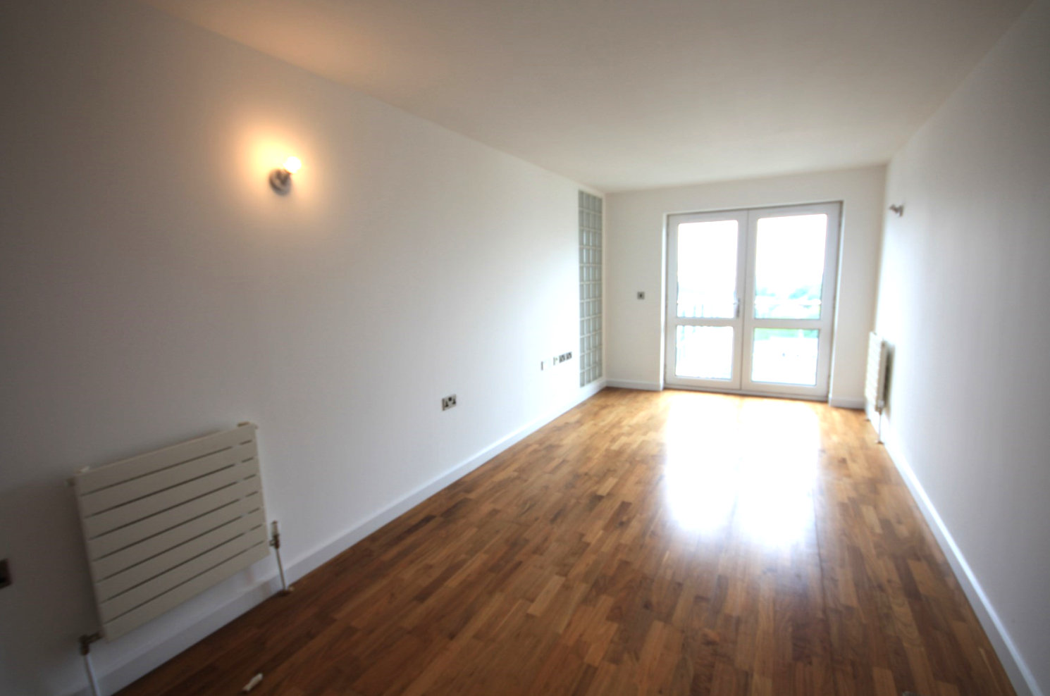 Longfield Centre, Prestwich, M25 Street