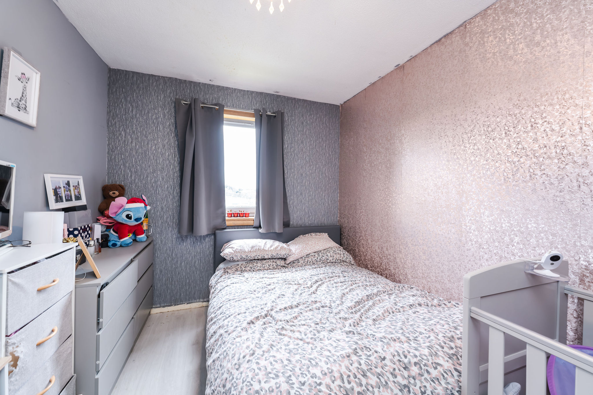 Leadside Crescent, Wellwood, KY12 Street