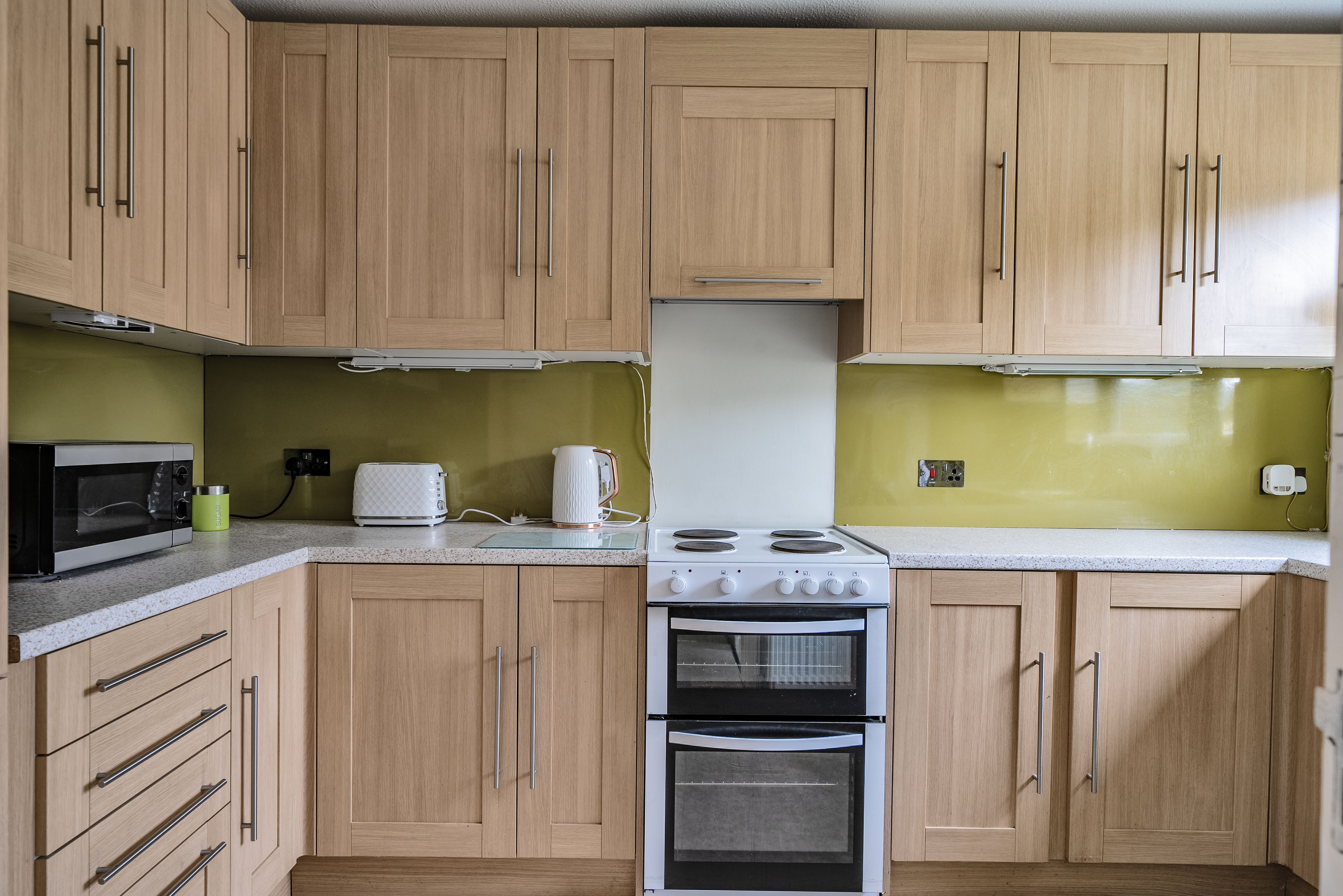 Rose Bushes, Epsom, KT17 Street