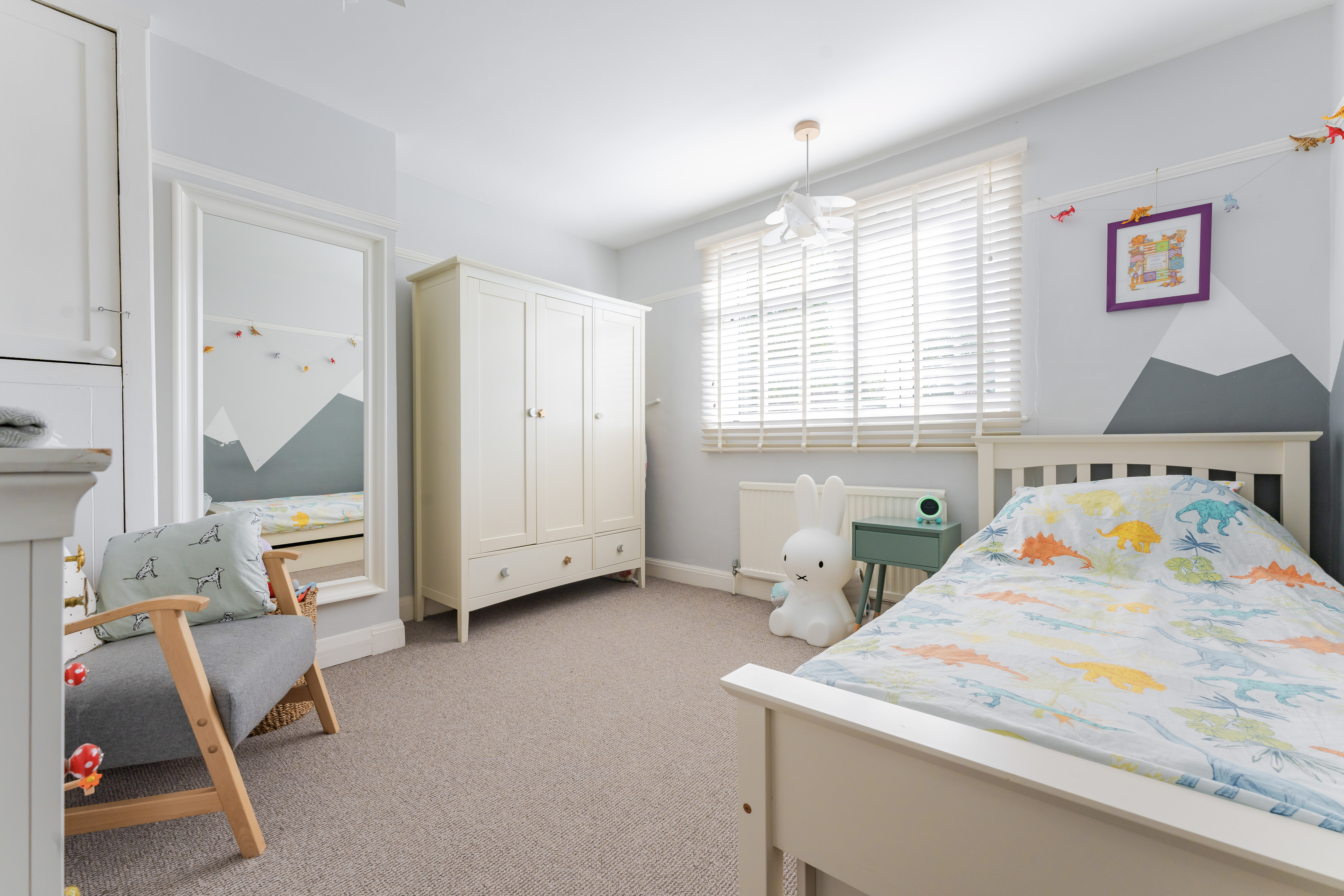 Plumstead Road East, Norwich Street