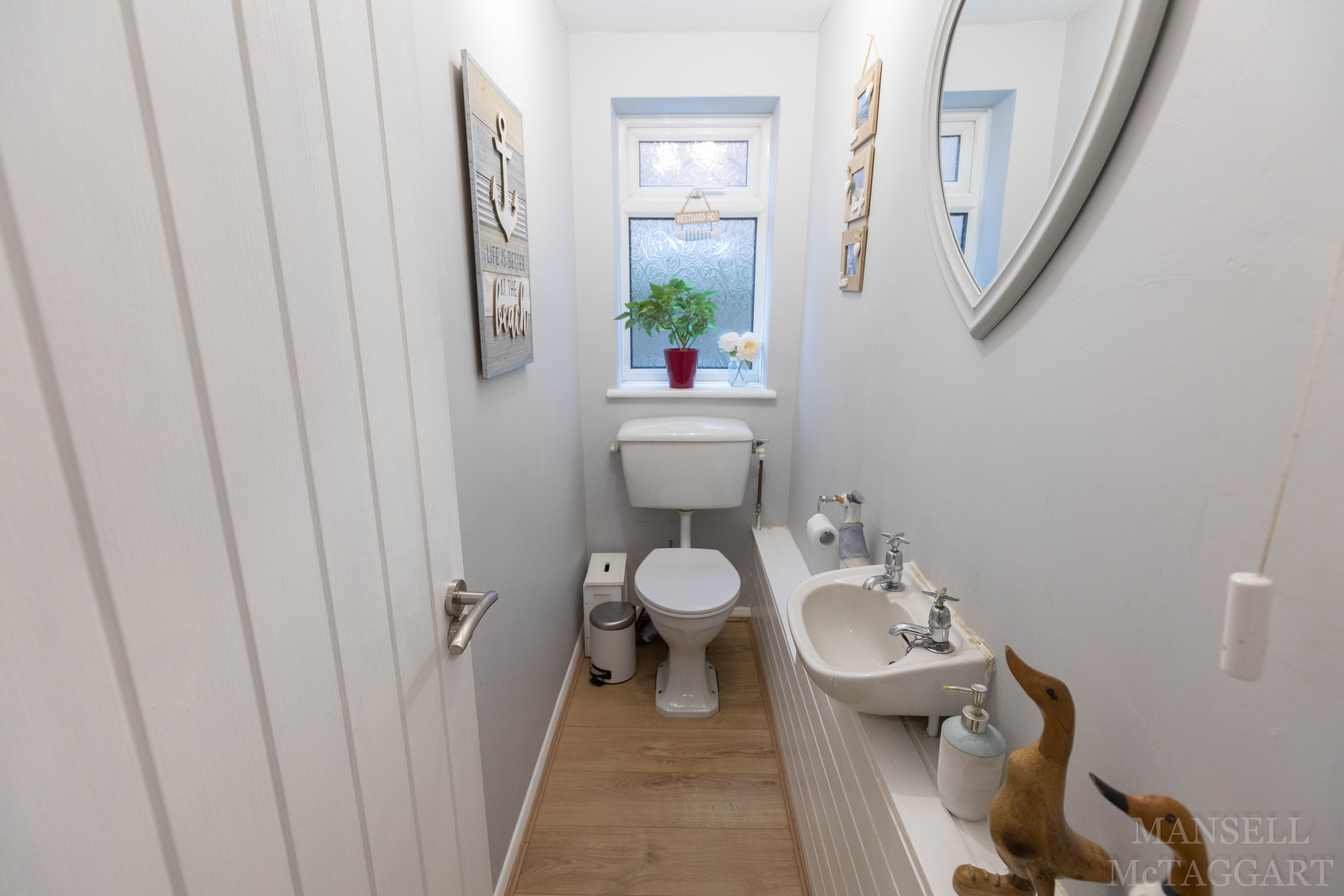 Merlin Way, East Grinstead, RH19 Street