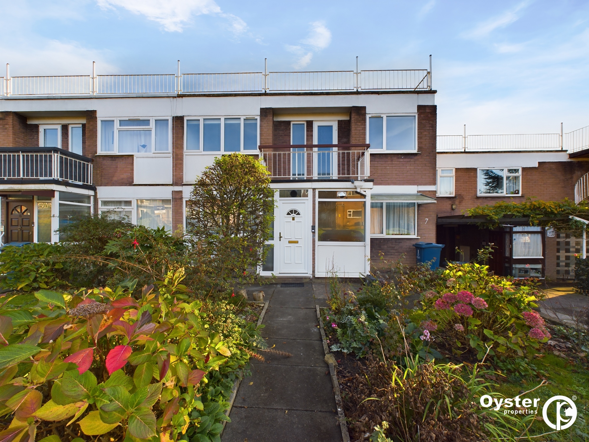 2 bed Flat - Garden Court, Stanmore, HA7