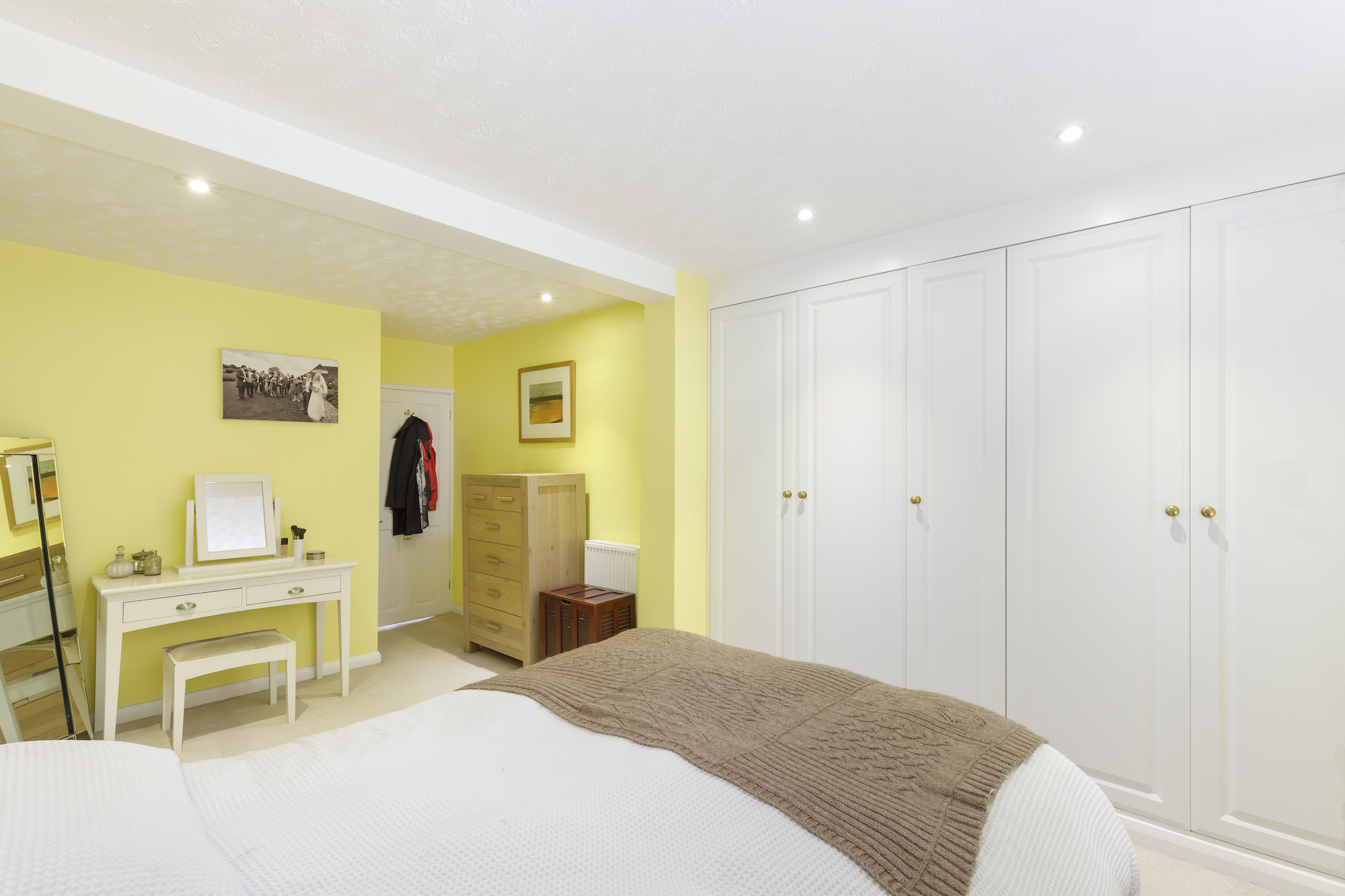 London Lane, Cuckfield, RH17 Street