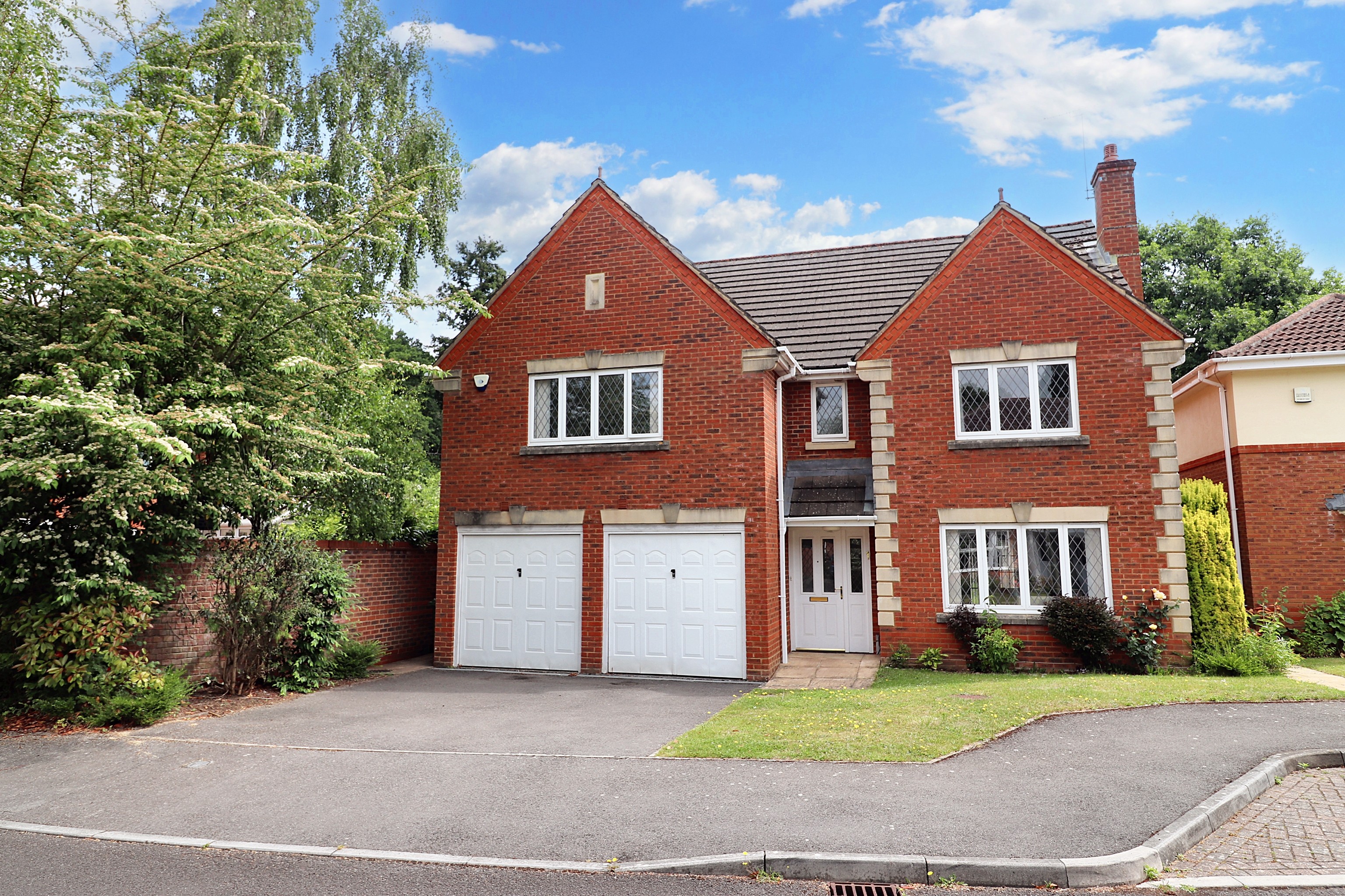 Colvin Gardens, Hiltingbury, Chandlers Ford, SO53 1JR.