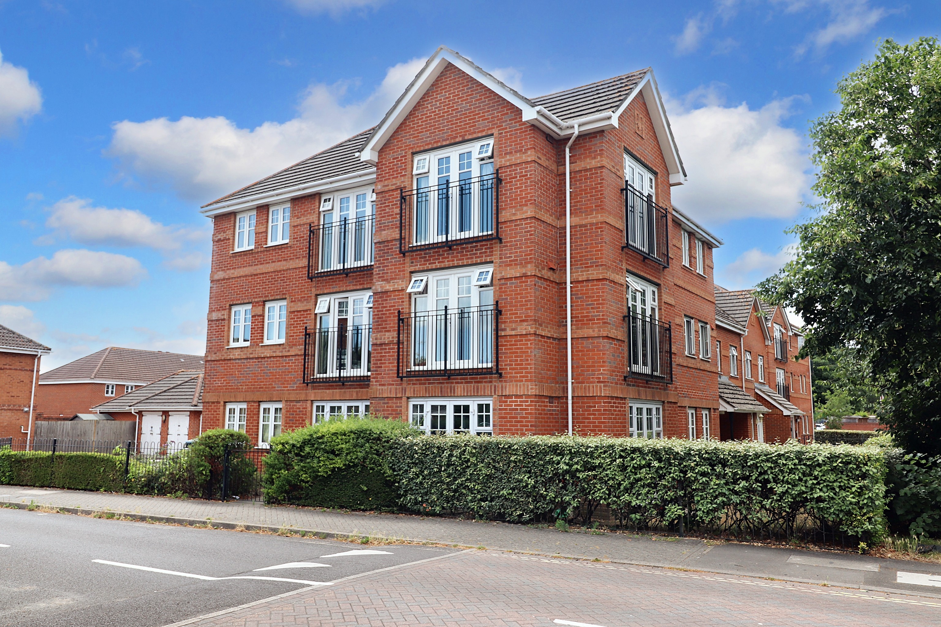 Pluto Road, Eastleigh, Hampshire, SO50 5GD