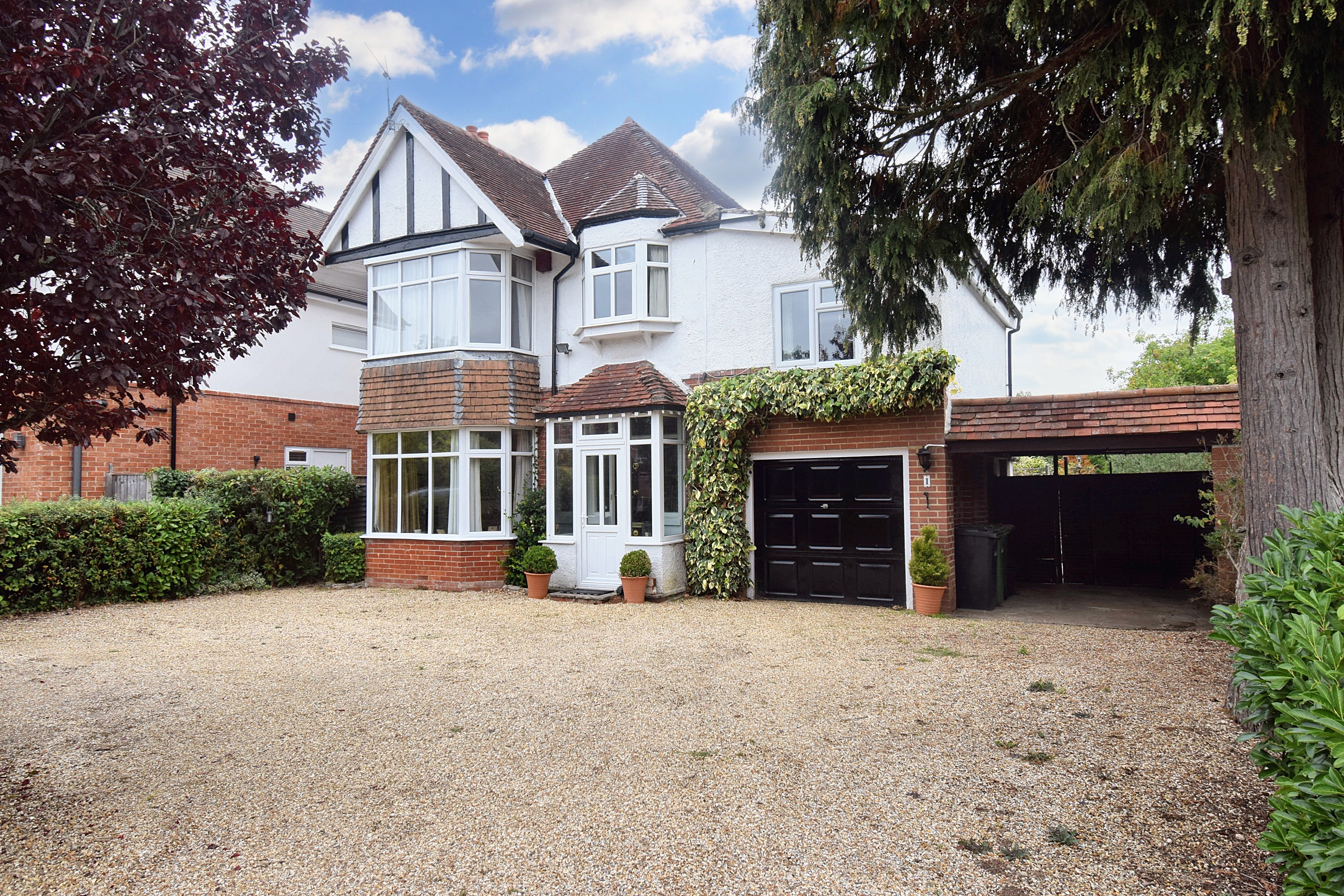 Velmore Road, Chandler’s Ford, Hampshire, SO53 3HD