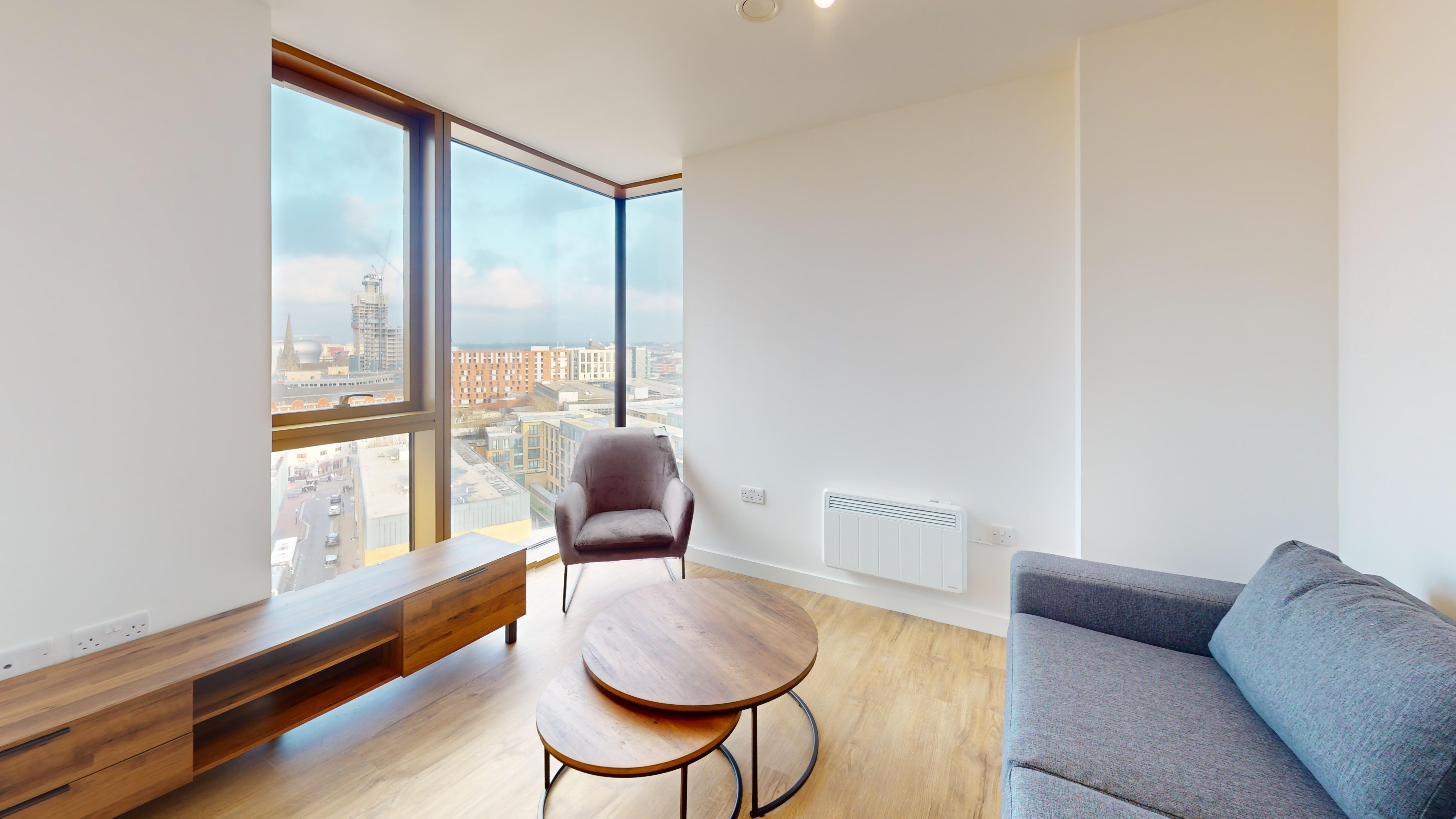 South Central, 33 Essex Street, B5
