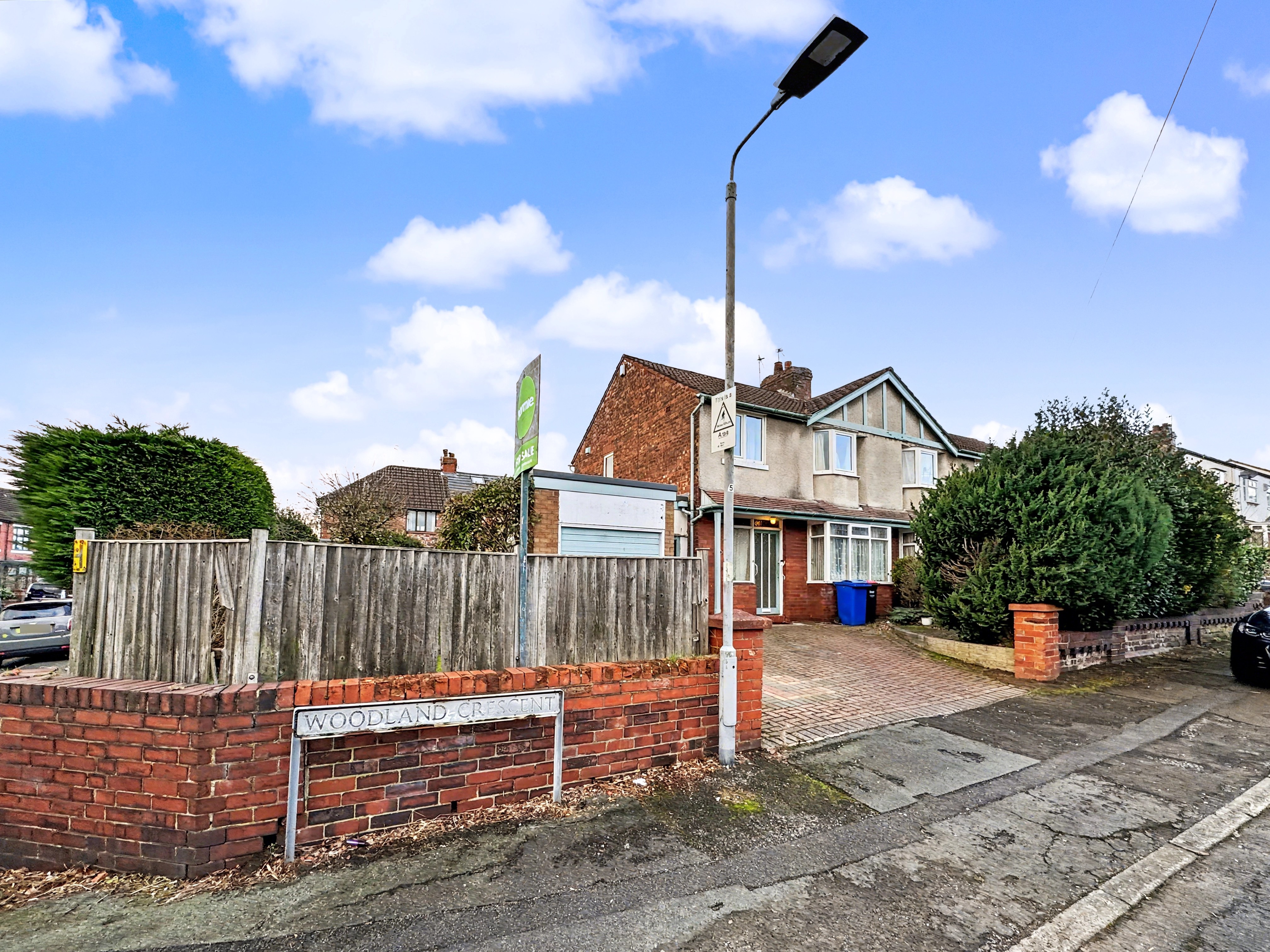 Woodland Crescent Prestwich M25 Street