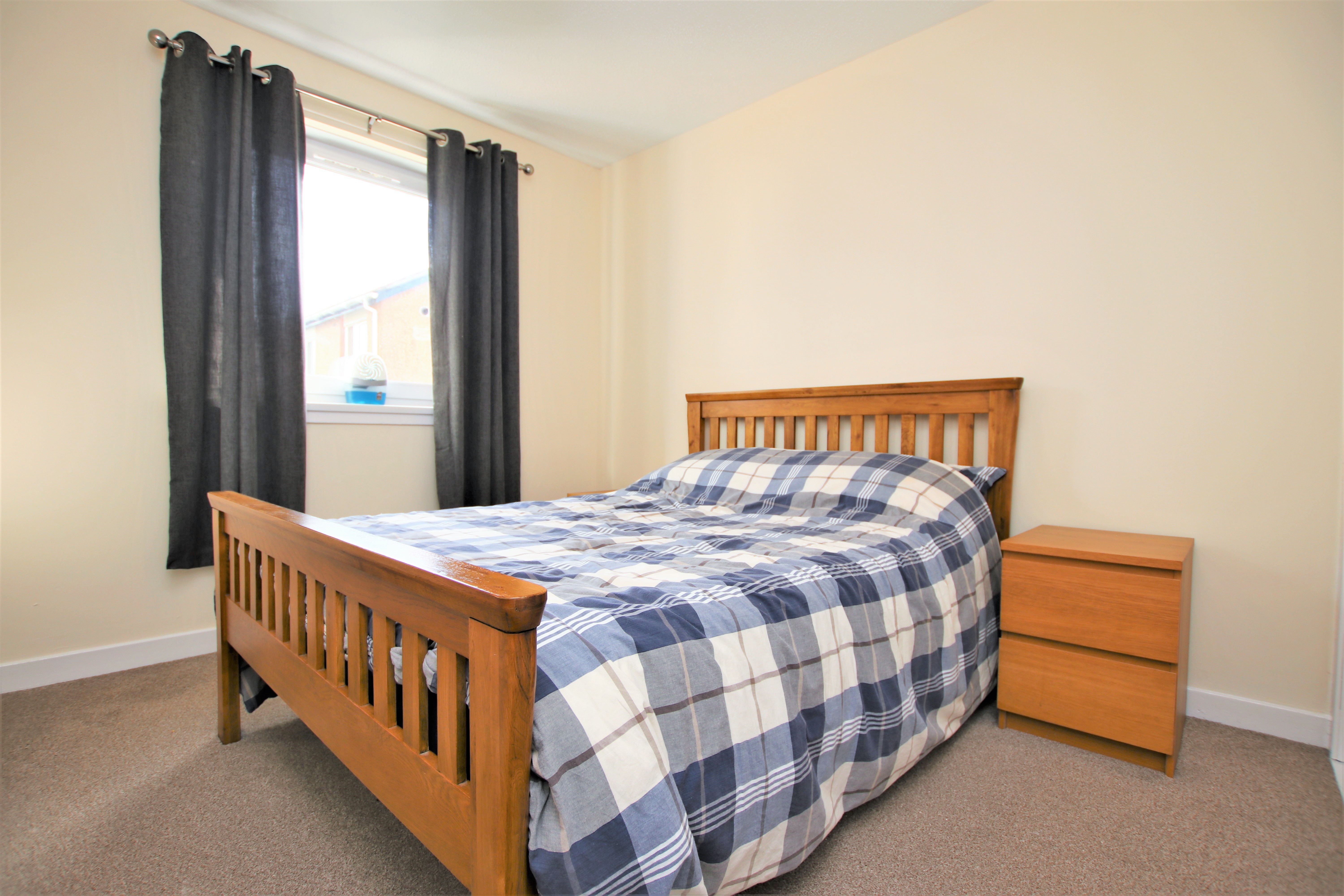 Lennox Gardens, Linlithgow, EH49 Street