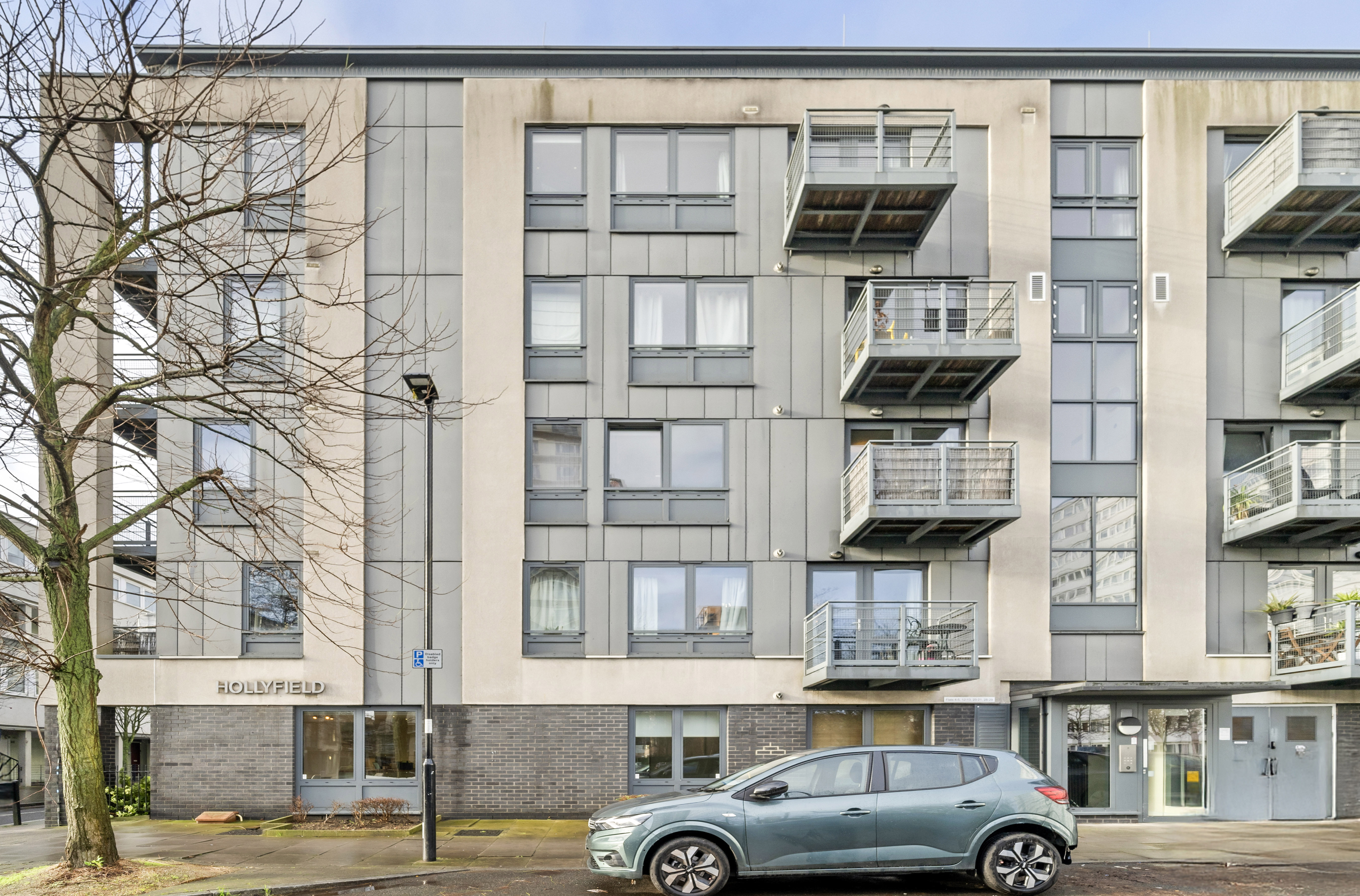 Hollyfield, Finsbury Park, N4