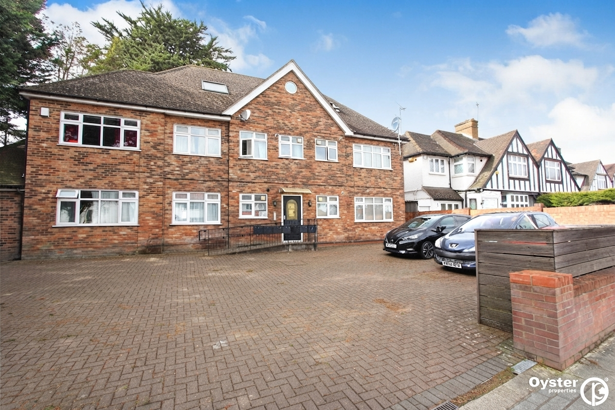 2 bed Flat, Edgwarebury Lane, Edgware, HA8
