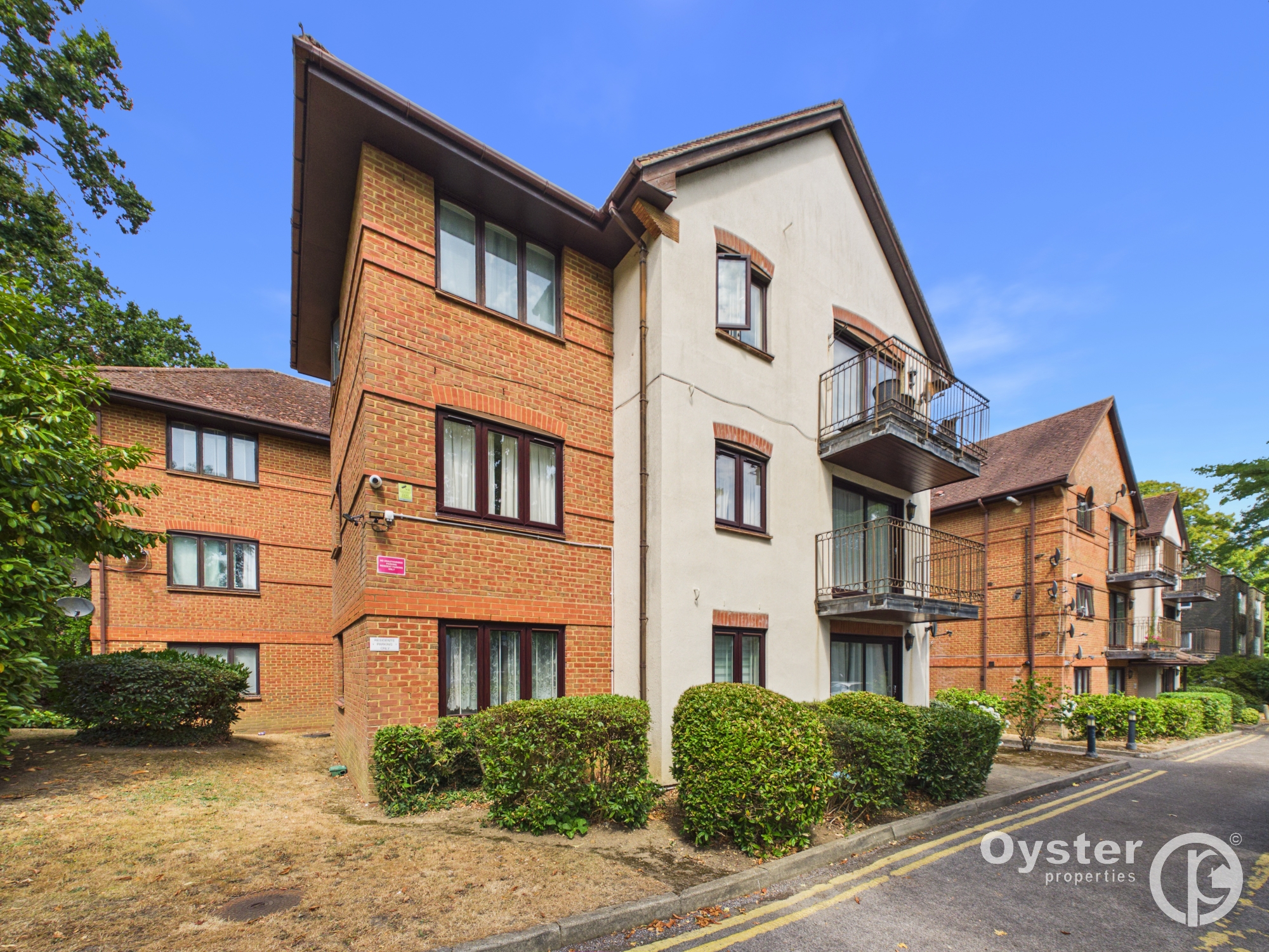 2 bed Flat, Uxbridge Road, Cygnet House Uxbridge Road, HA7