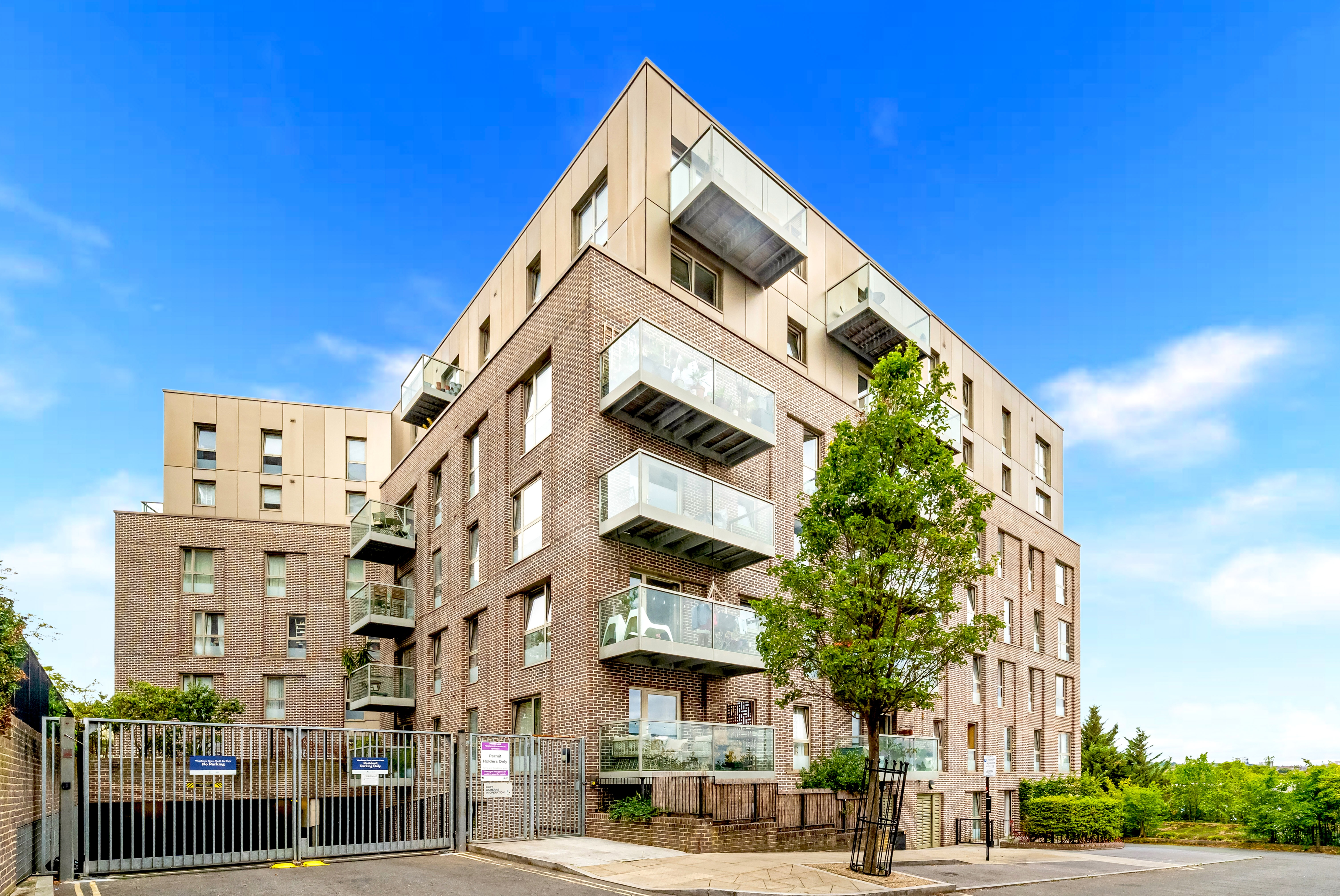 Ashview Apartments, Woodberry Grove, N4