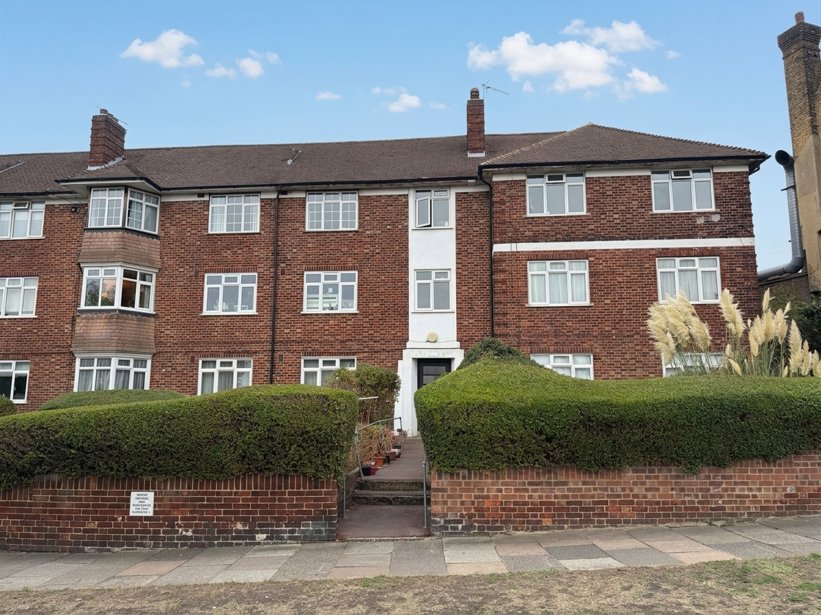 2 bed Flat, Waterfall Road, Haslam Court Waterfall Road, N11