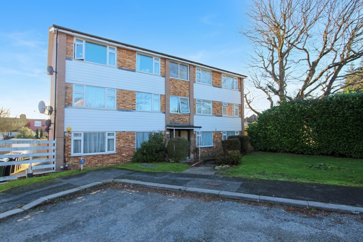 2 bed Apartment, Nicola Close, Harrow, HA3