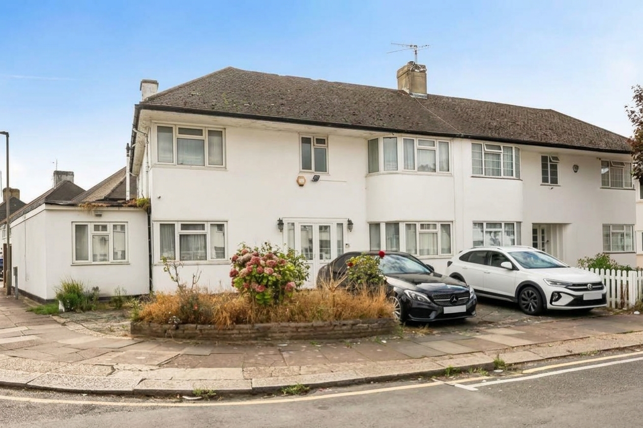 5 bed House, Old Rectory Gardens, Edgware, HA8