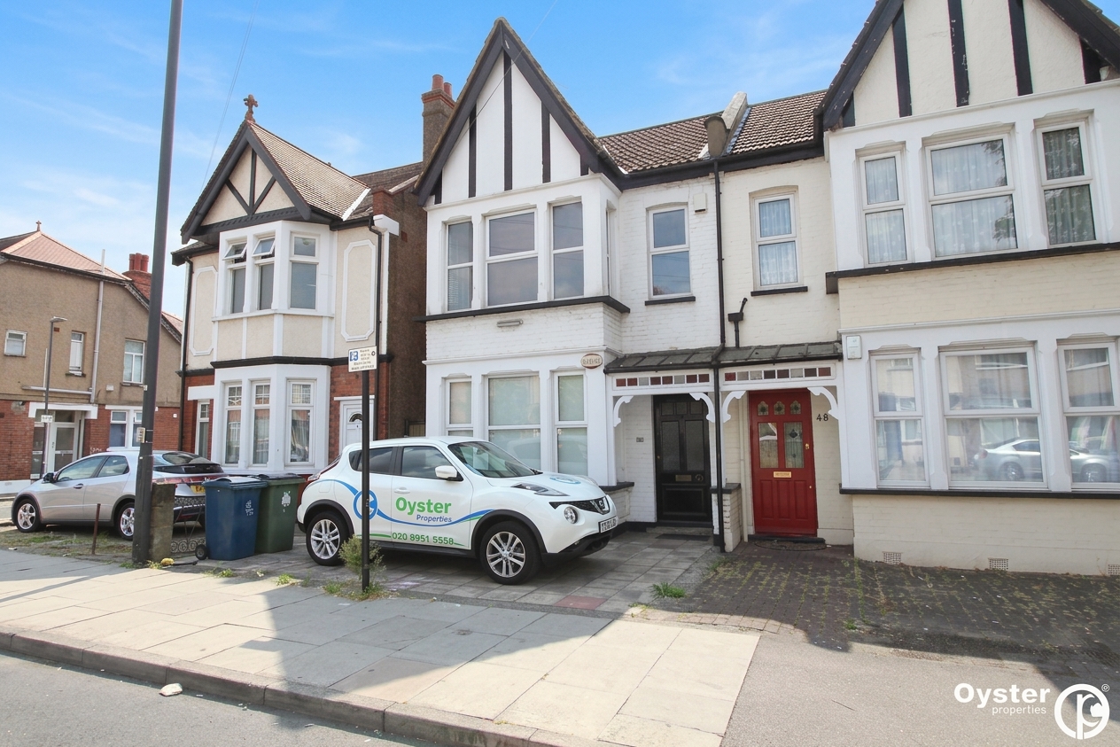 1 bed Flat - Locket Road, Harrow, HA3
