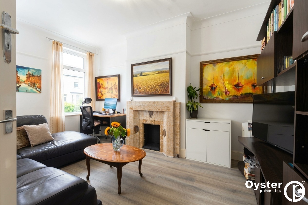 2 bed Flat, Cockfosters Road, Barnet, EN4