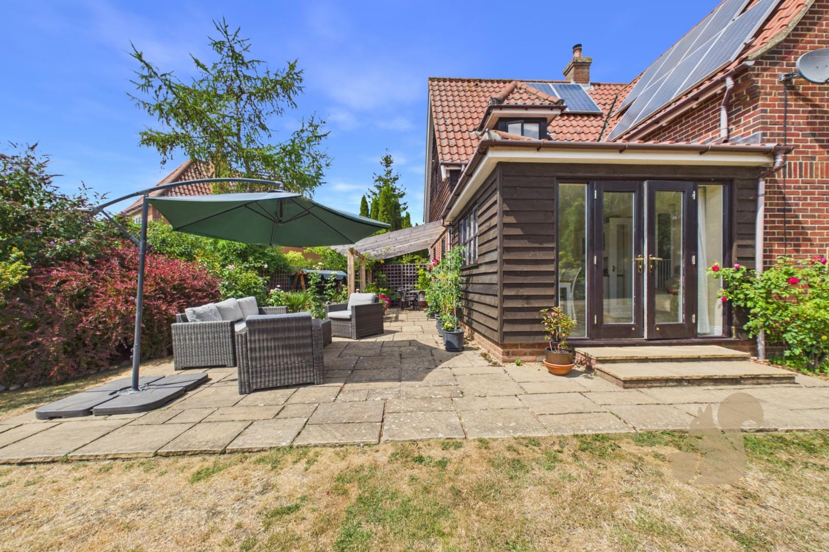 19844972_290669063