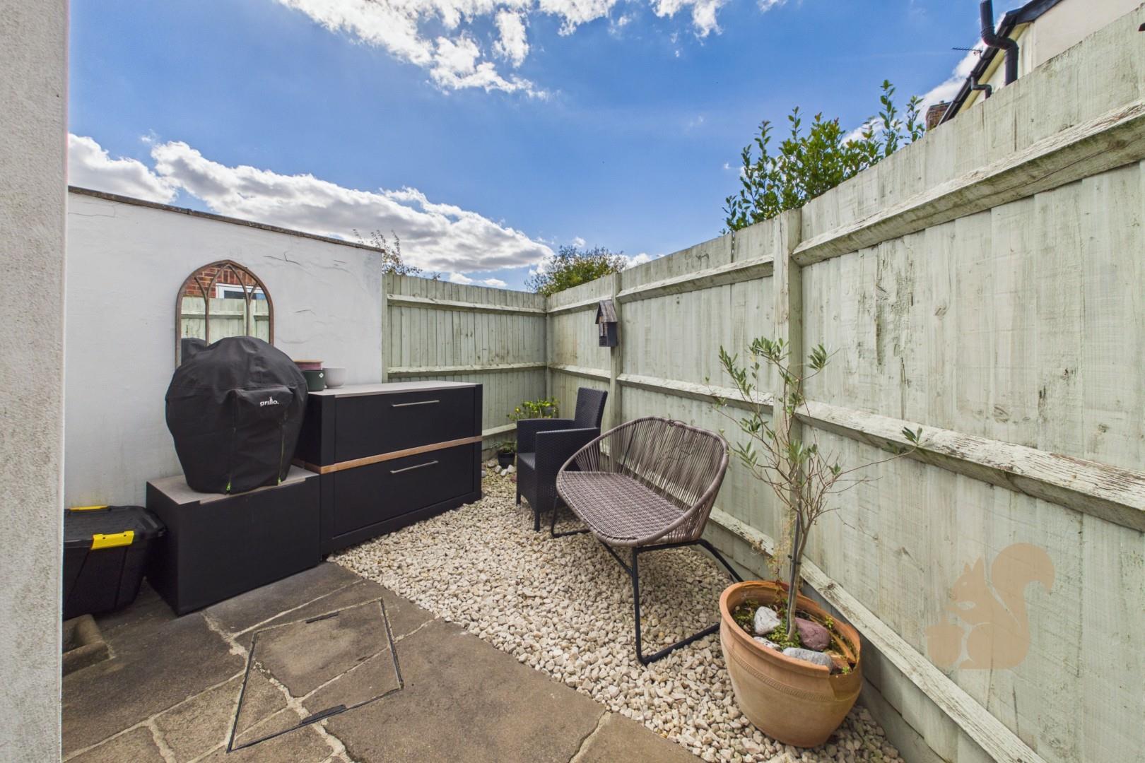 19872880_286617650