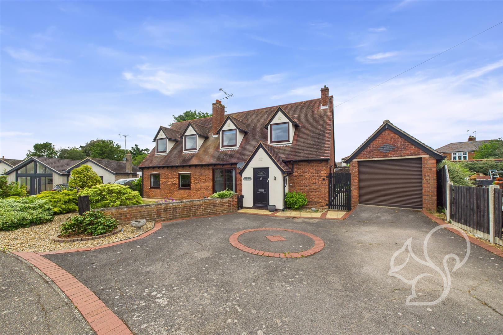 19000245_235235343