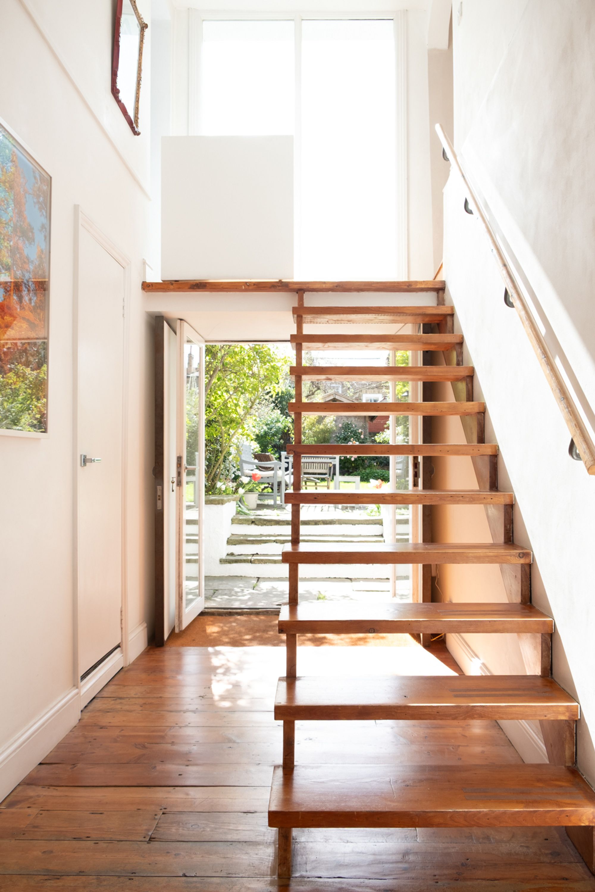 VF-20260328-AVFA4461-YES