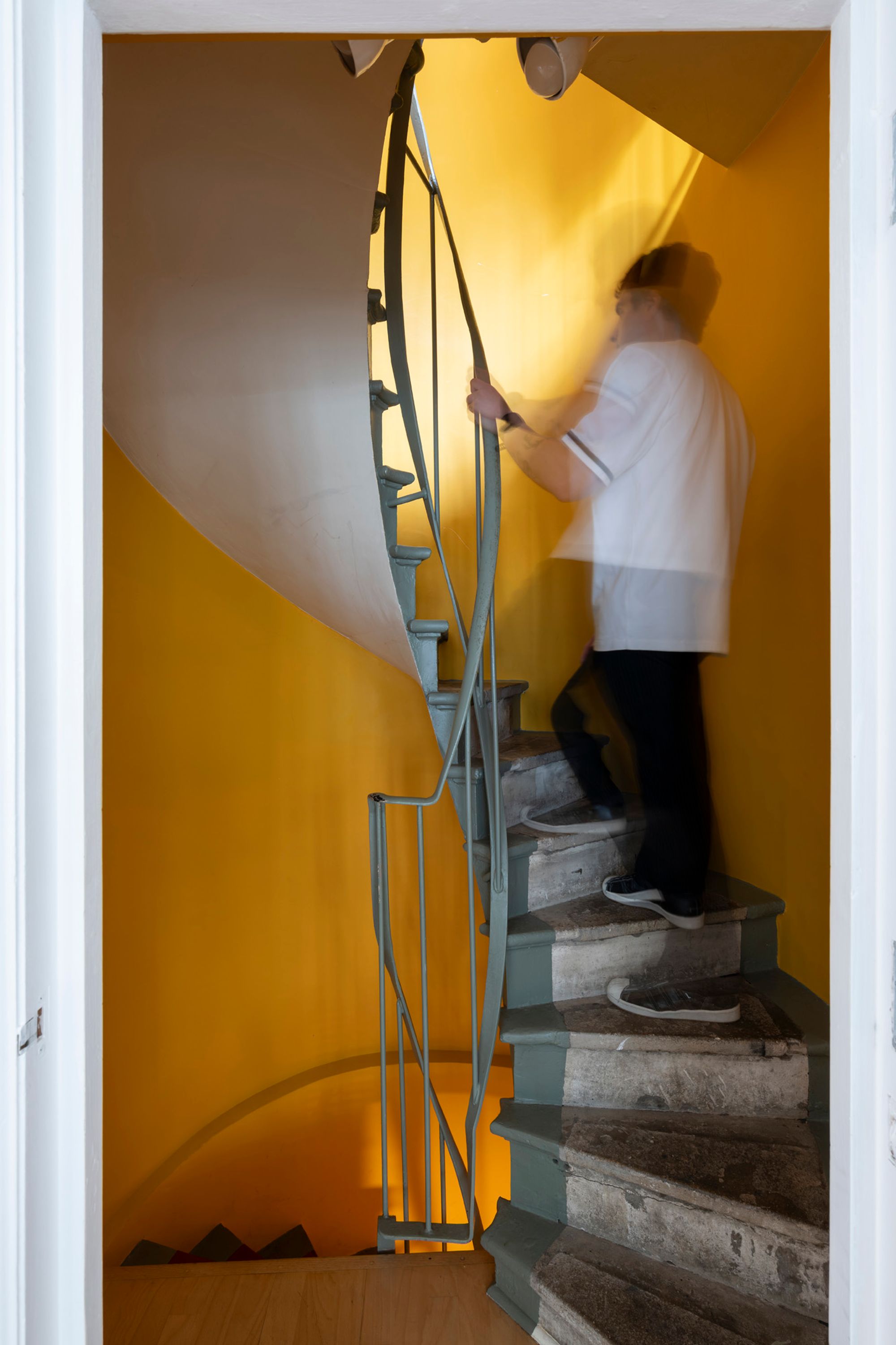 SOH-House-For-Sale-Borough-Road-Stairs-2_Lo