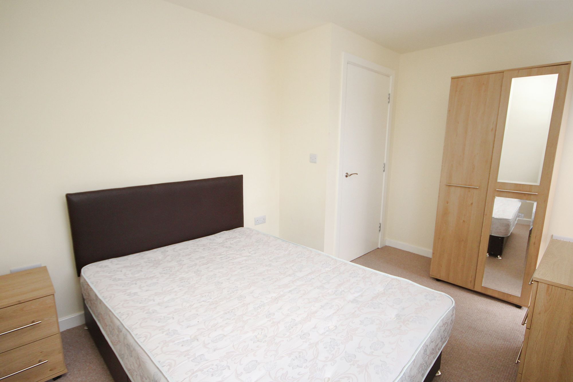 Hamnett Court, Birchwood, WA3