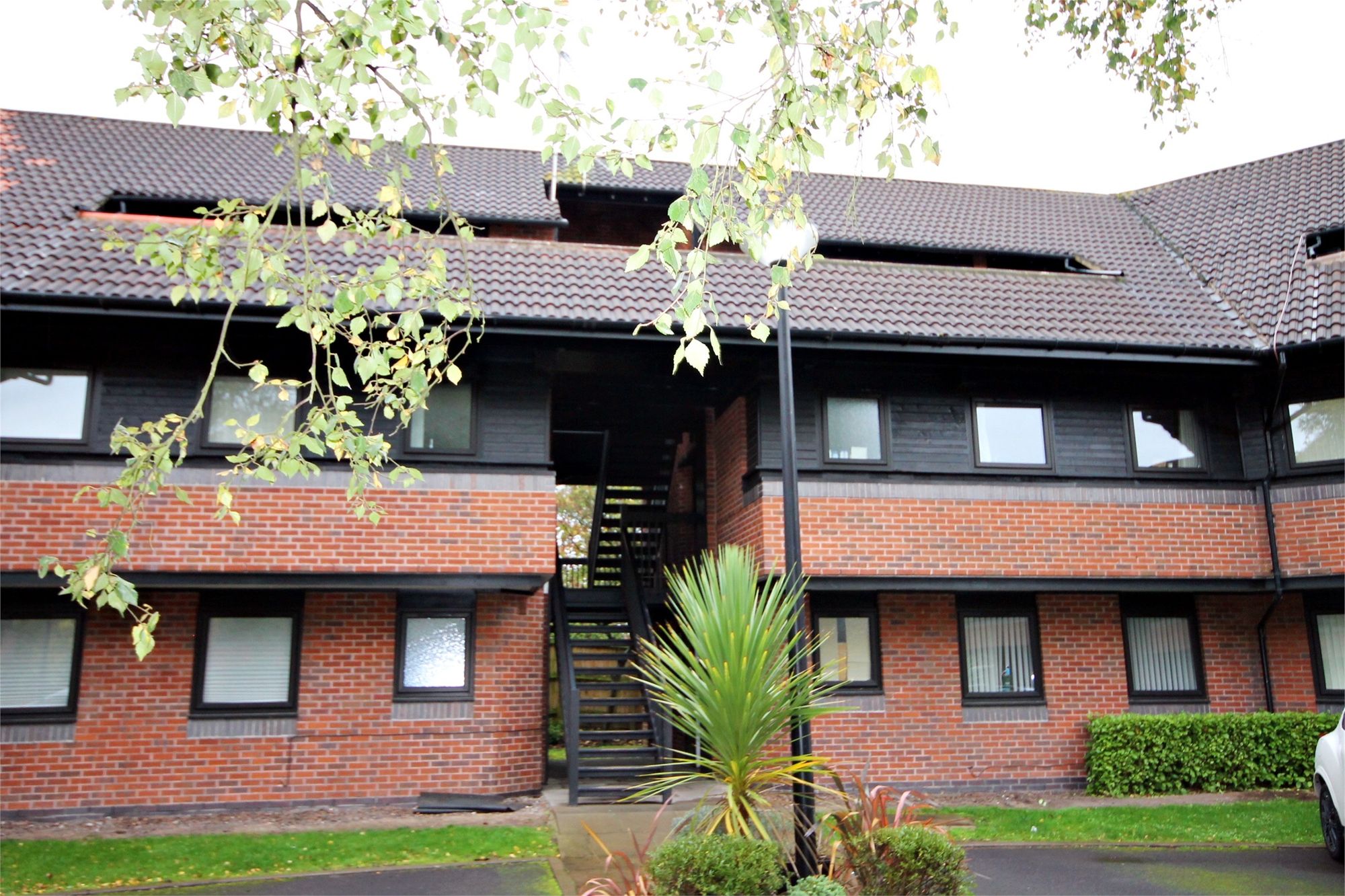 Hamnett Court, Birchwood, WA3
