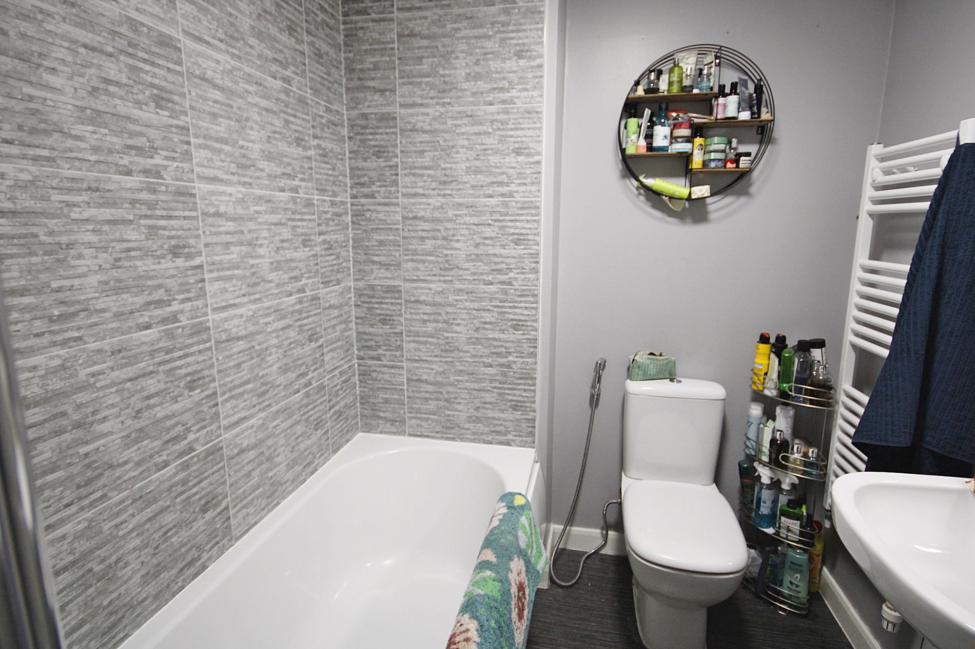 Palmdale Gardens, Warrington