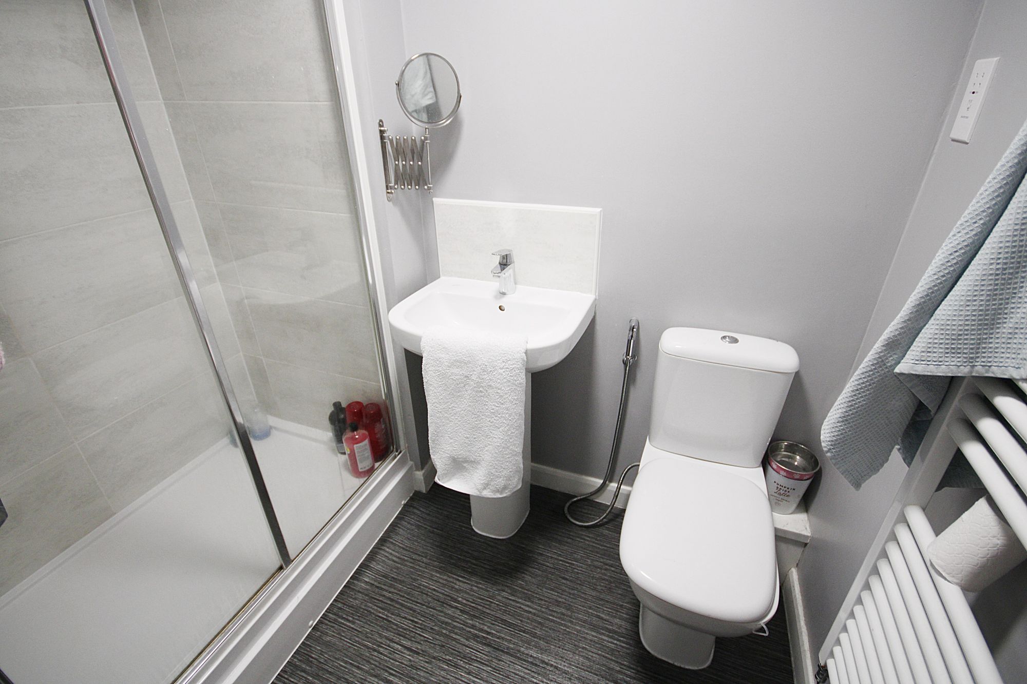 Palmdale Gardens, Warrington