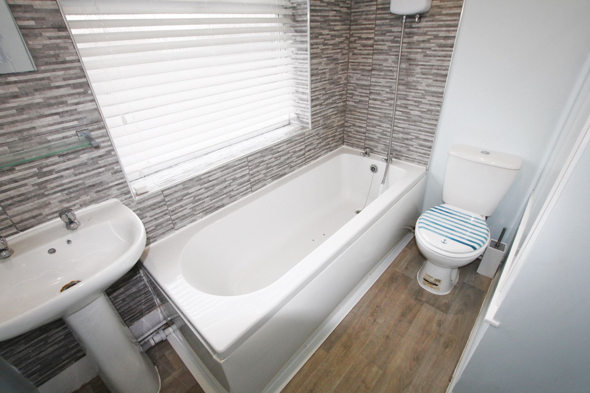 Baron Close, Warrington