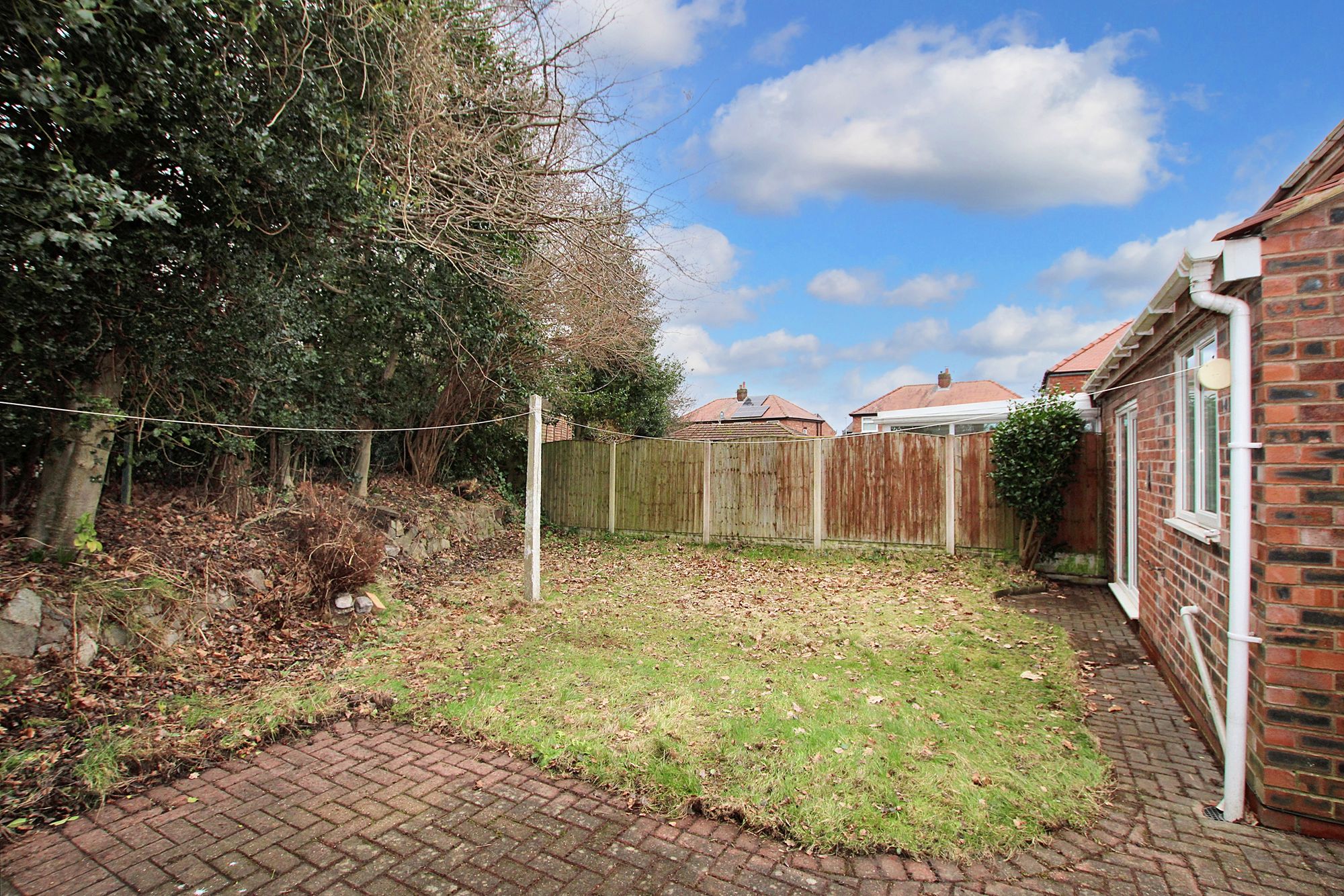 Baron Close, Warrington