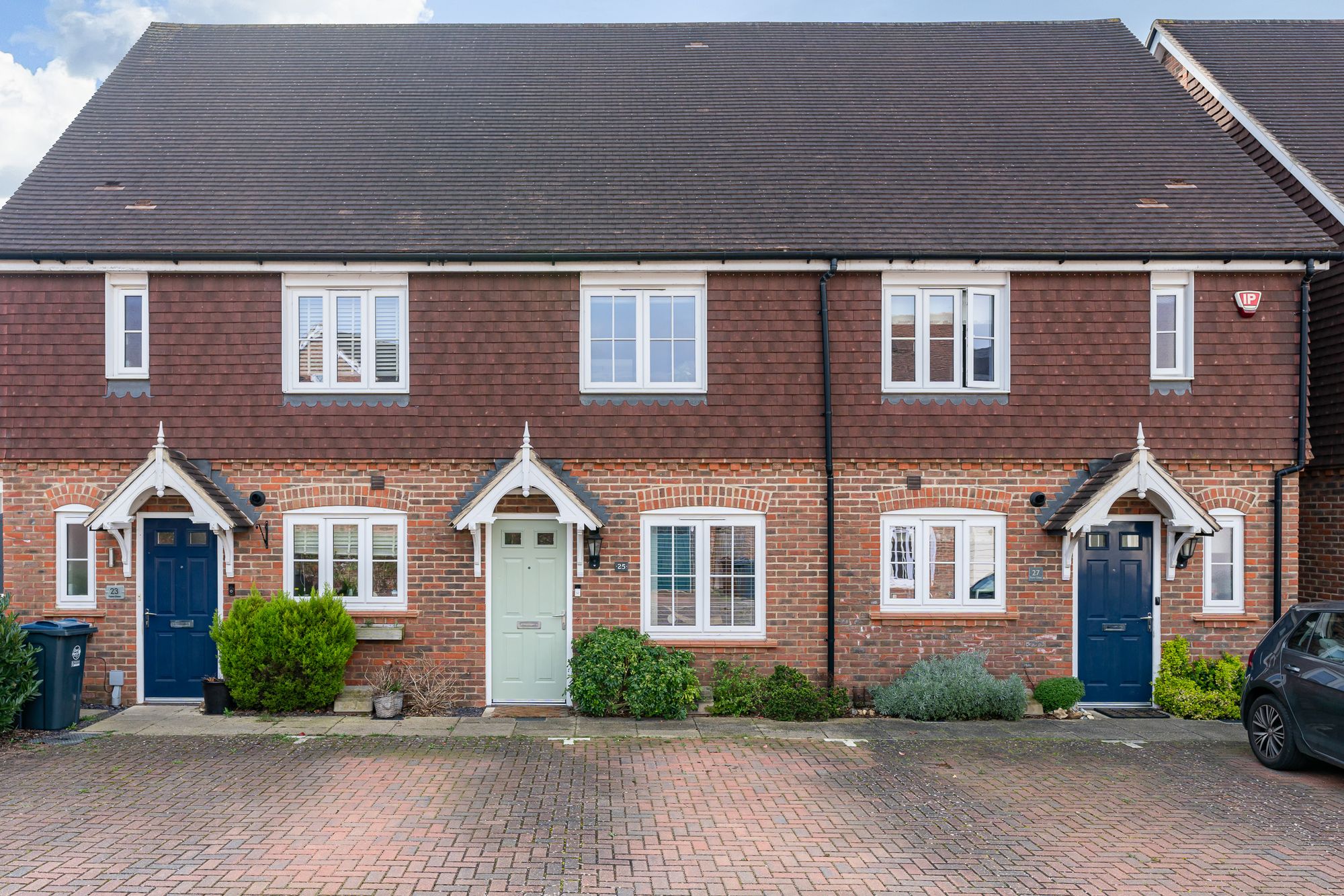 Farm Close, Ware, SG12 - Elliot Heath