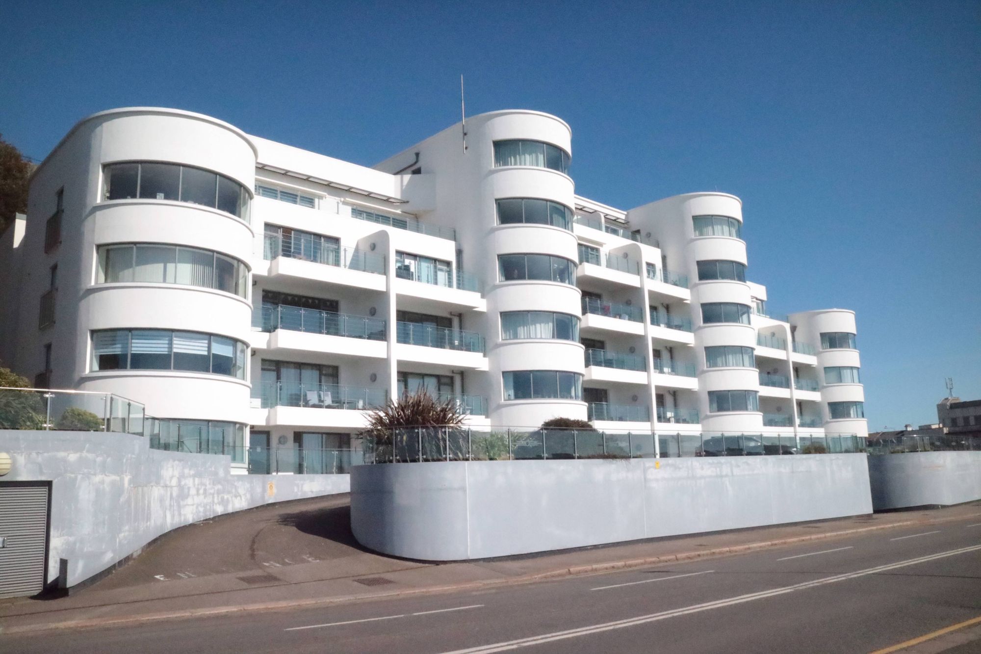 2 bed Property For Rent in St. Helier, Jersey