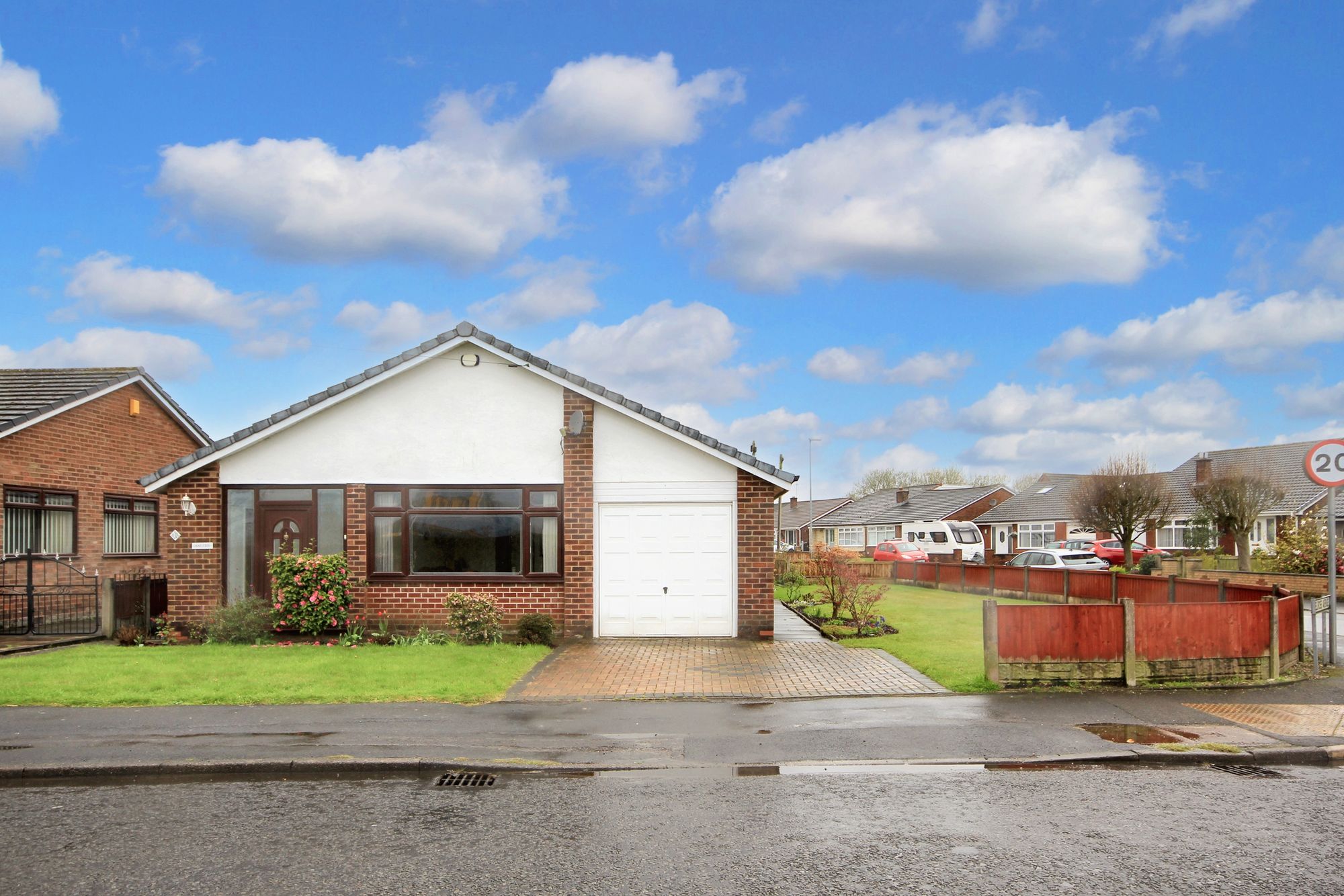 Fir Tree Lane, Burtonwood, WA5