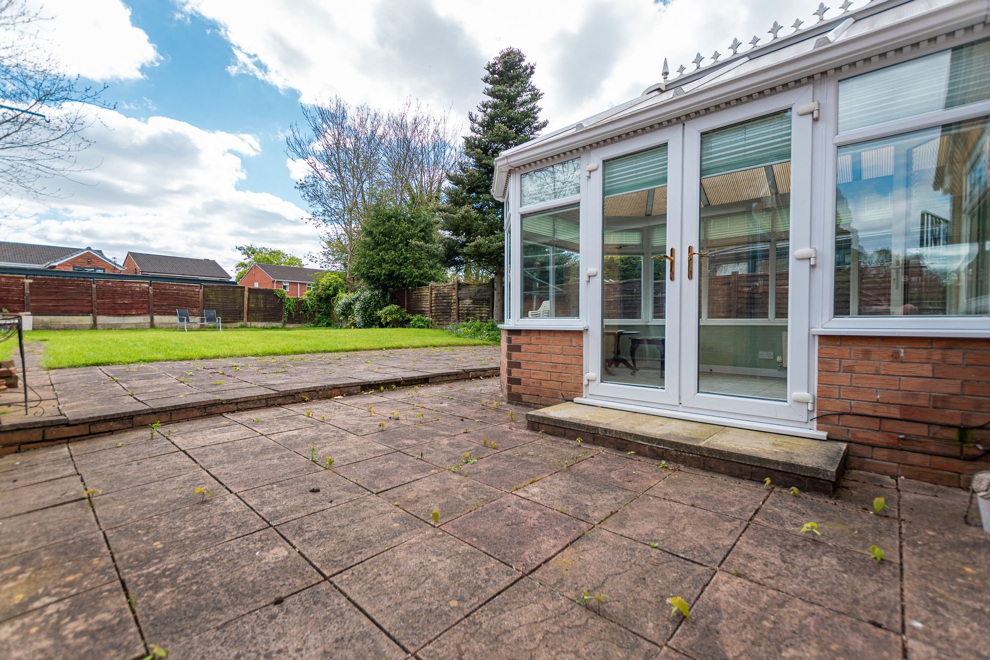 Beaumaris Close, Leigh