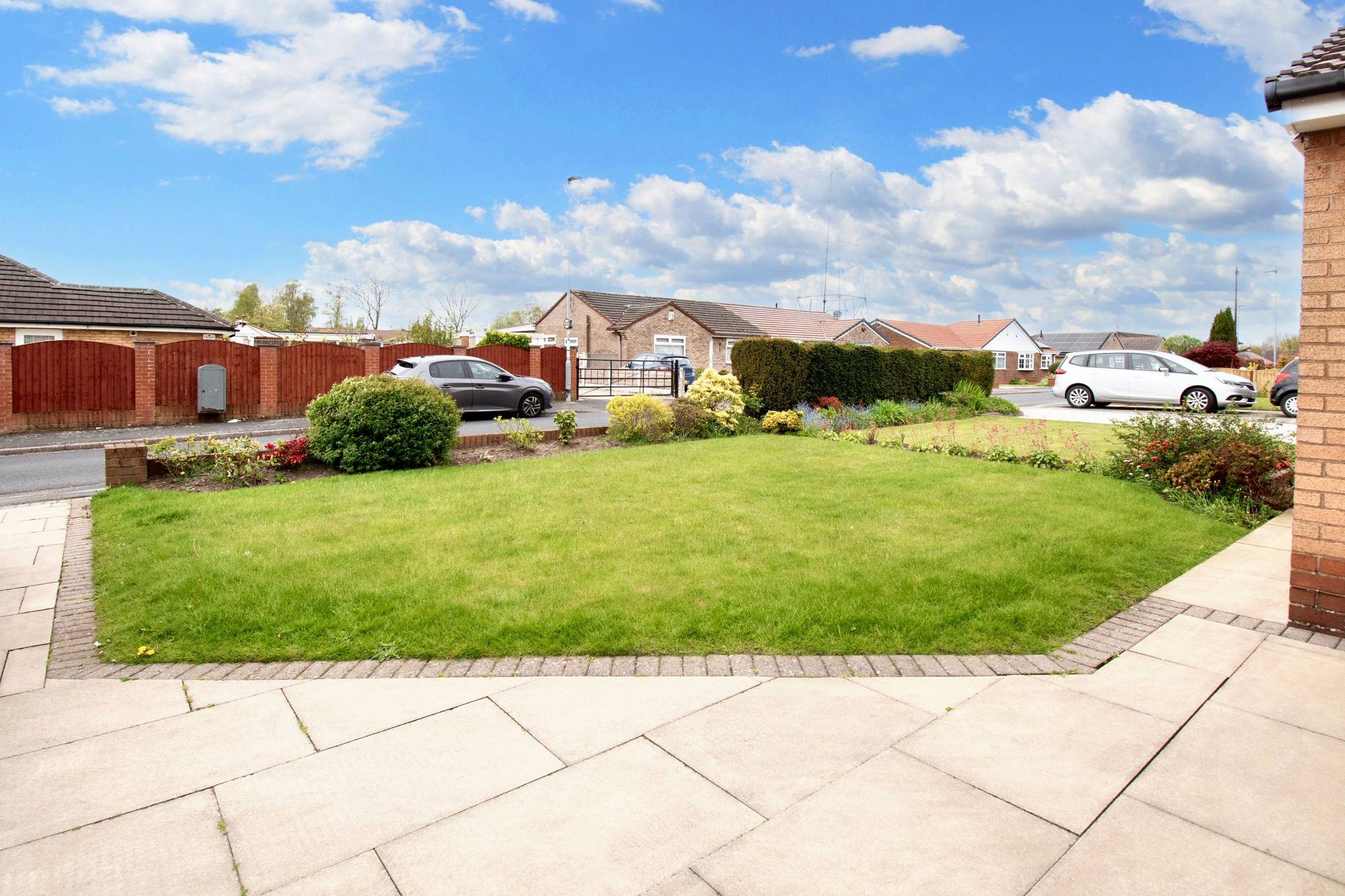 Laburnum Avenue, Warrington