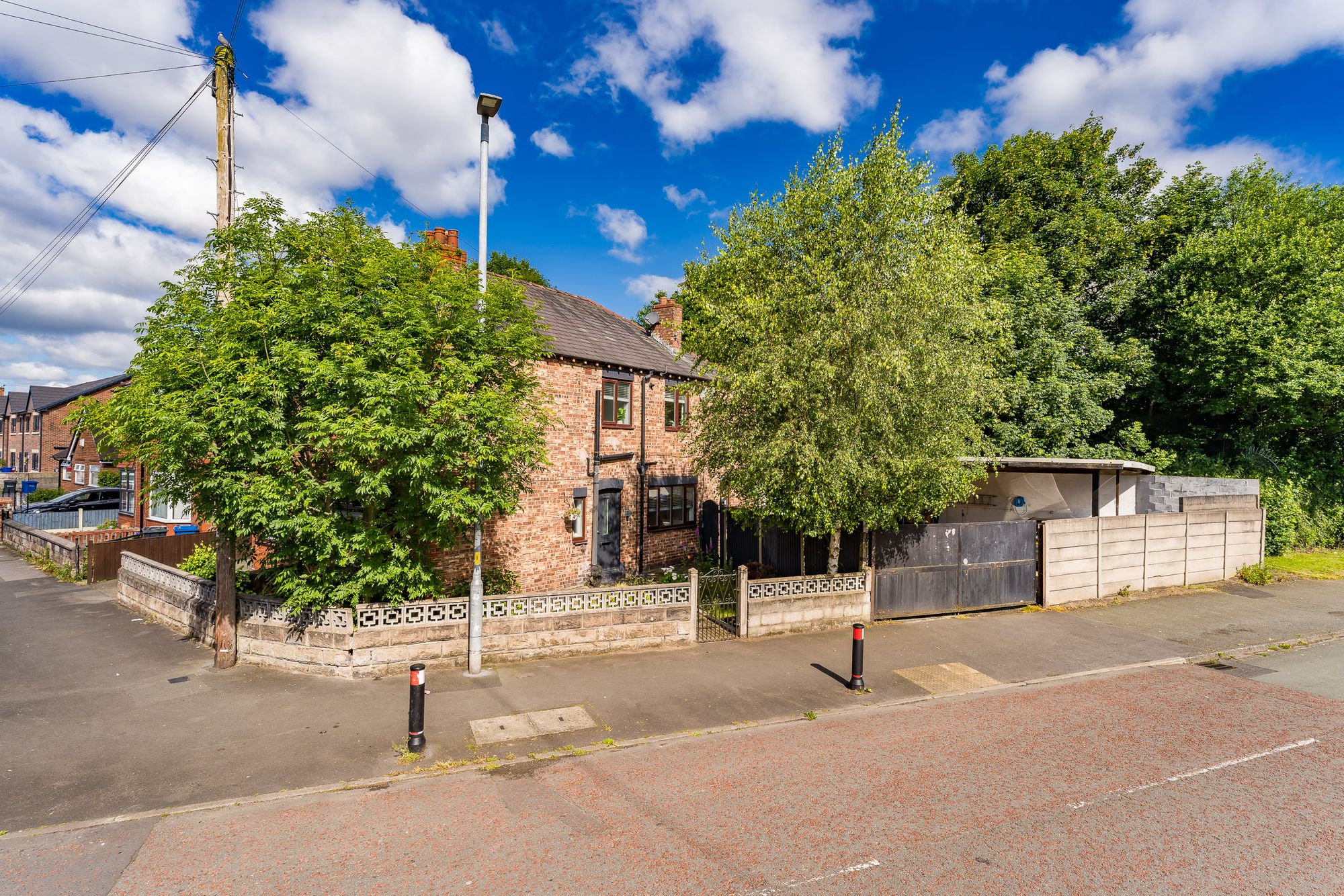 Central Avenue, Warrington