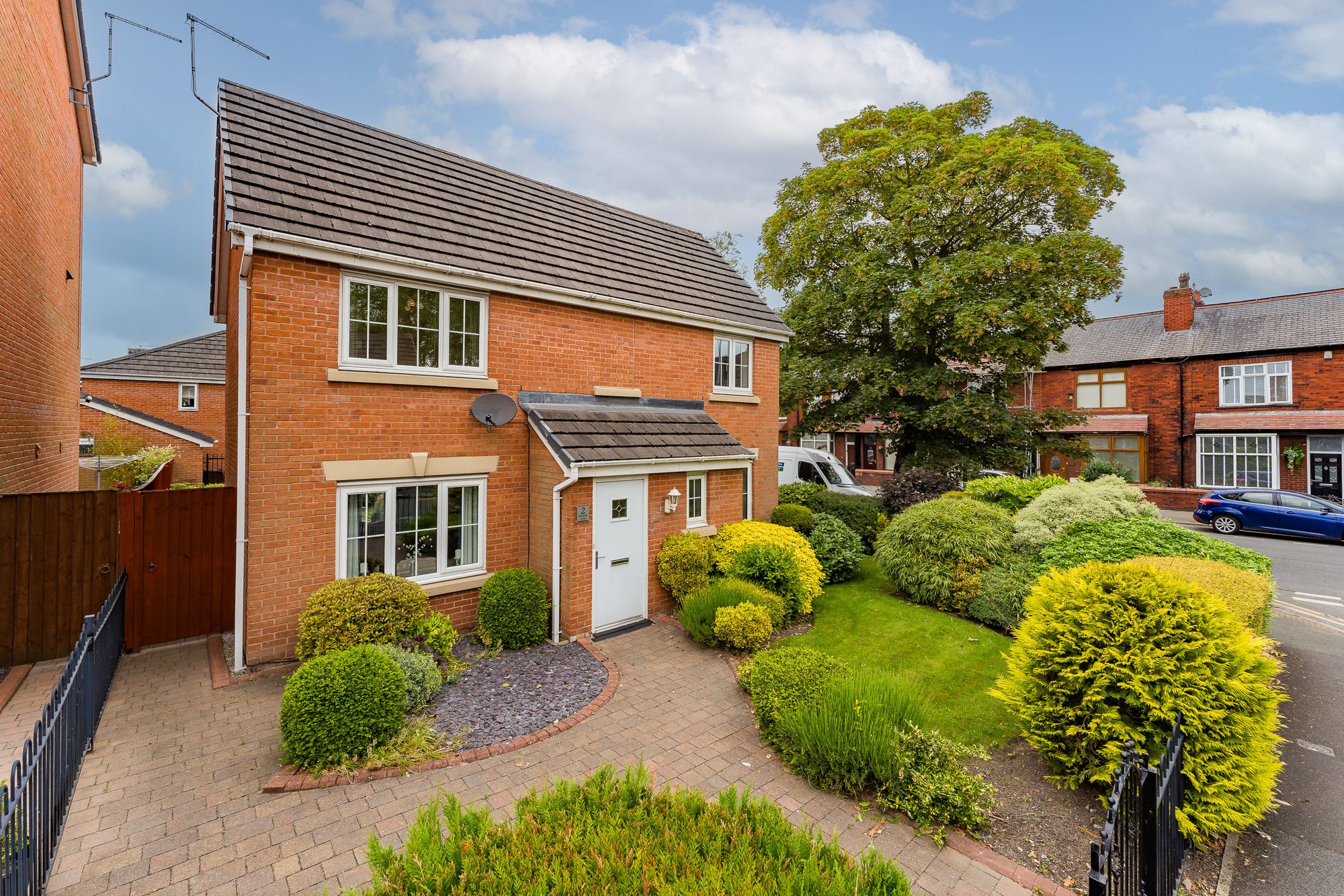 Runfield Close, Leigh, WN7