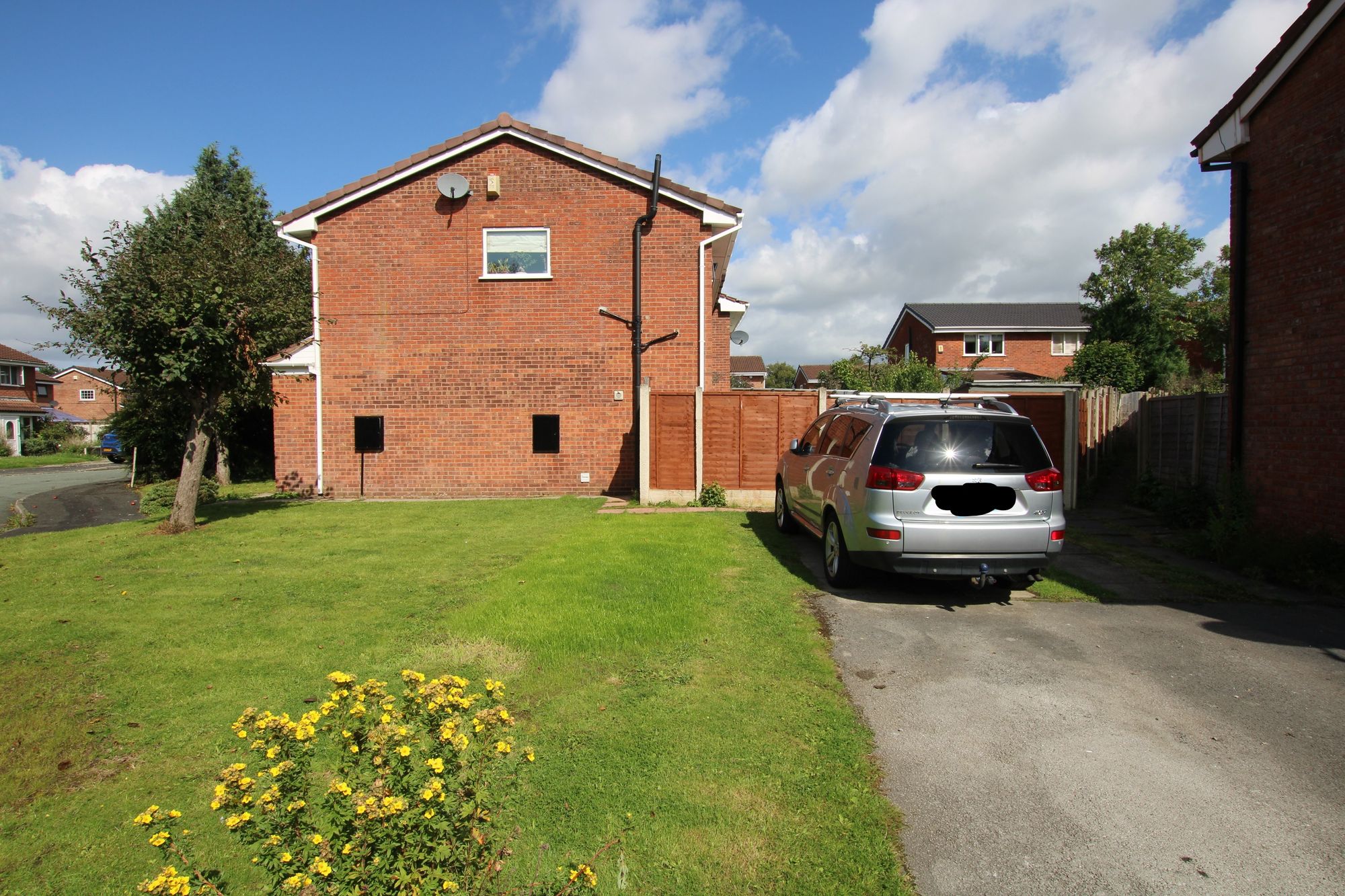 Mansfield Close, Warrington