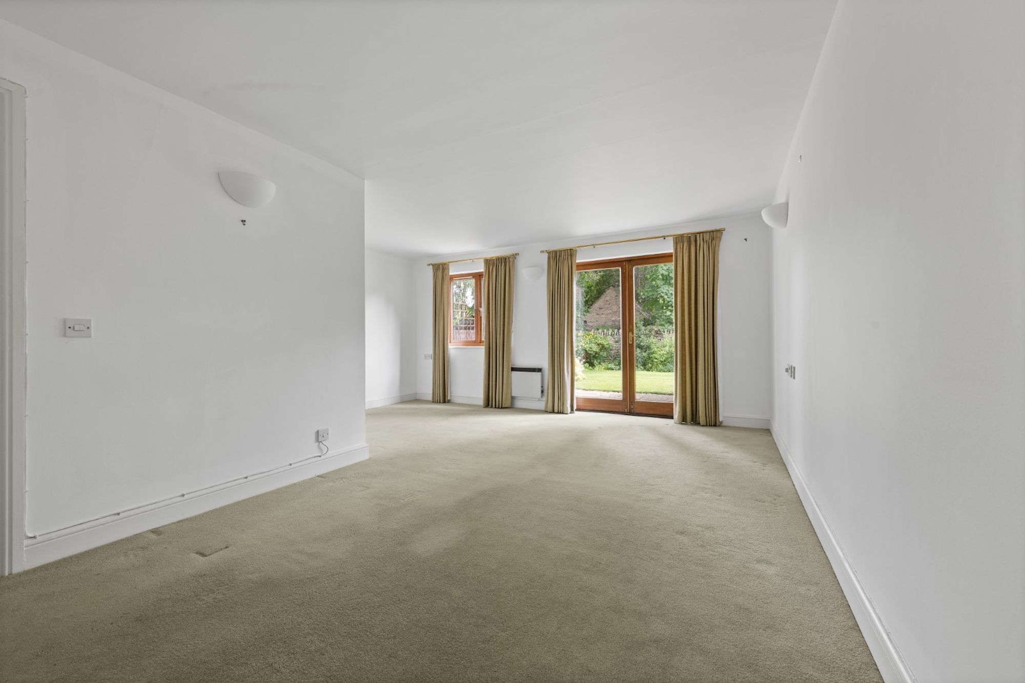 Sitting/Dining Room