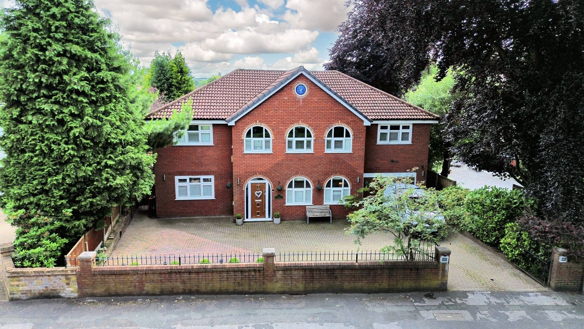 Rainford Road, Dentons Green, WA10